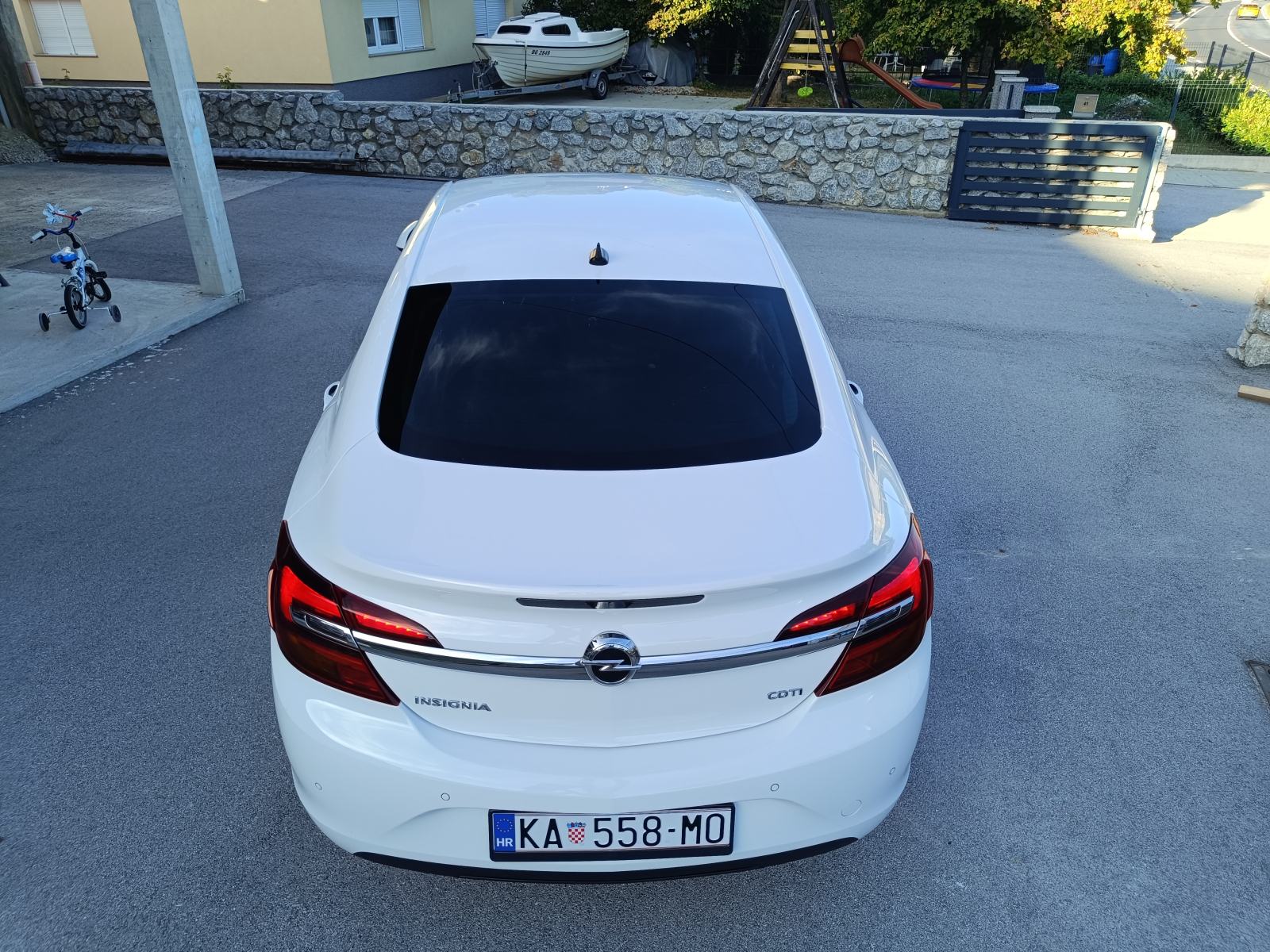 Opel Insignia 1,6 CDTI***BOSE***100 000 km**HR AUTO**ZAMJENA**, fotografija 6