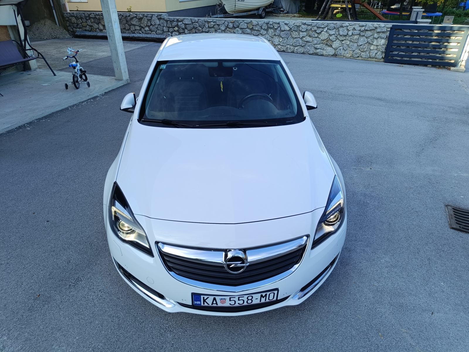 Opel Insignia 1,6 CDTI***BOSE***100 000 km**HR AUTO**ZAMJENA**, fotografija 4