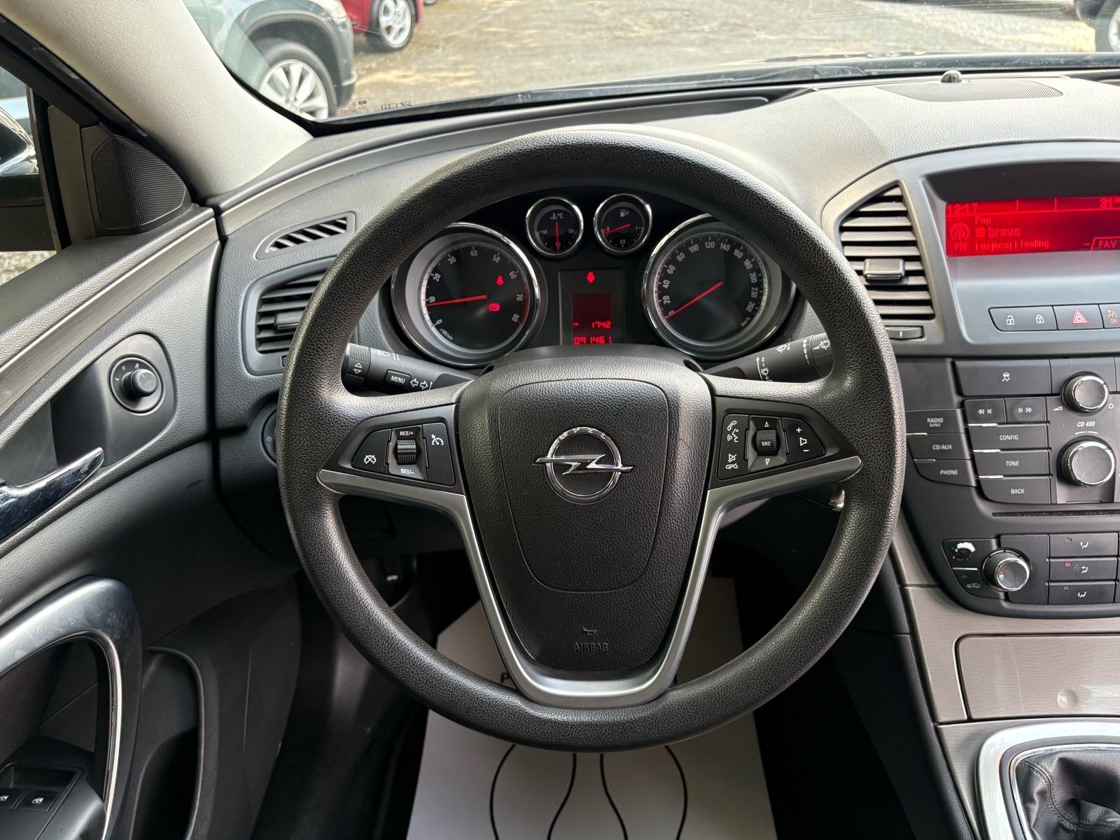 Opel Insignia 1,6 KLIMA - 91.000KM - TEMPOMAT - AUTOKREDIT, fotografija 14
