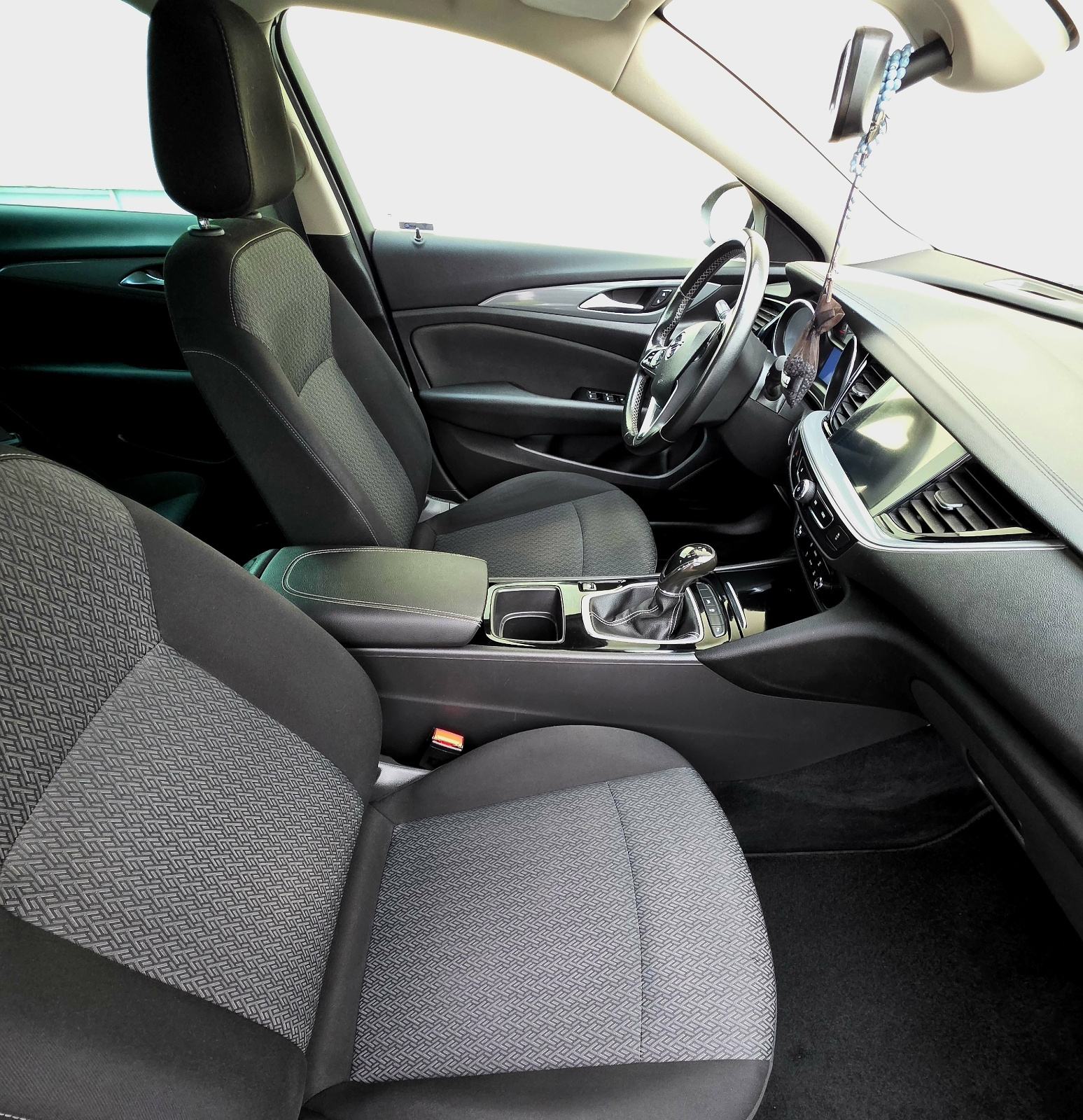Opel Insignia 1,6 Turbo, fotografija 7