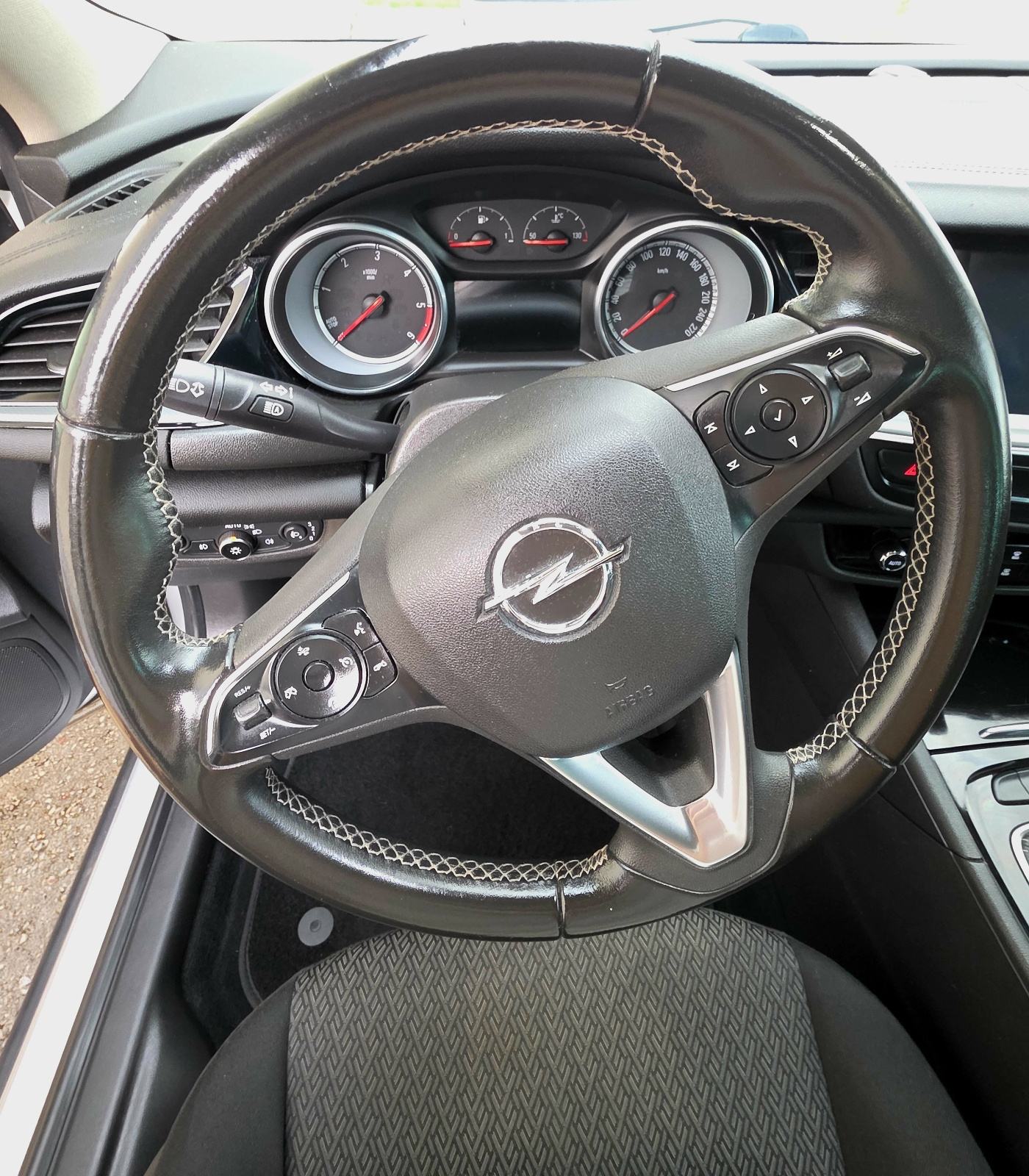 Opel Insignia 1,6 Turbo, fotografija 9