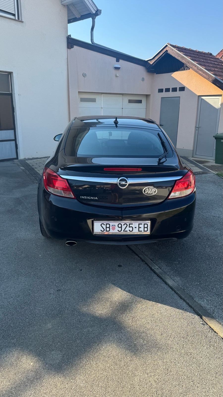 Opel Insignia 1,8 16V - Benzin - Prvi Vlasnik, fotografija 6