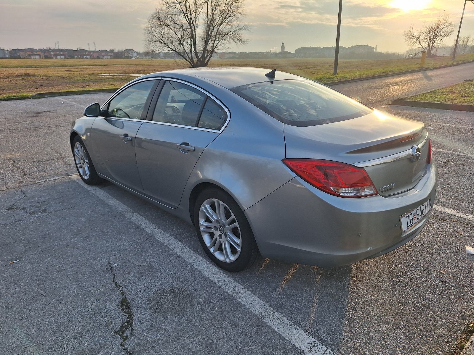 Opel Insignia 1,8 16V+LPG(Registriran do 2027.), fotografija 5