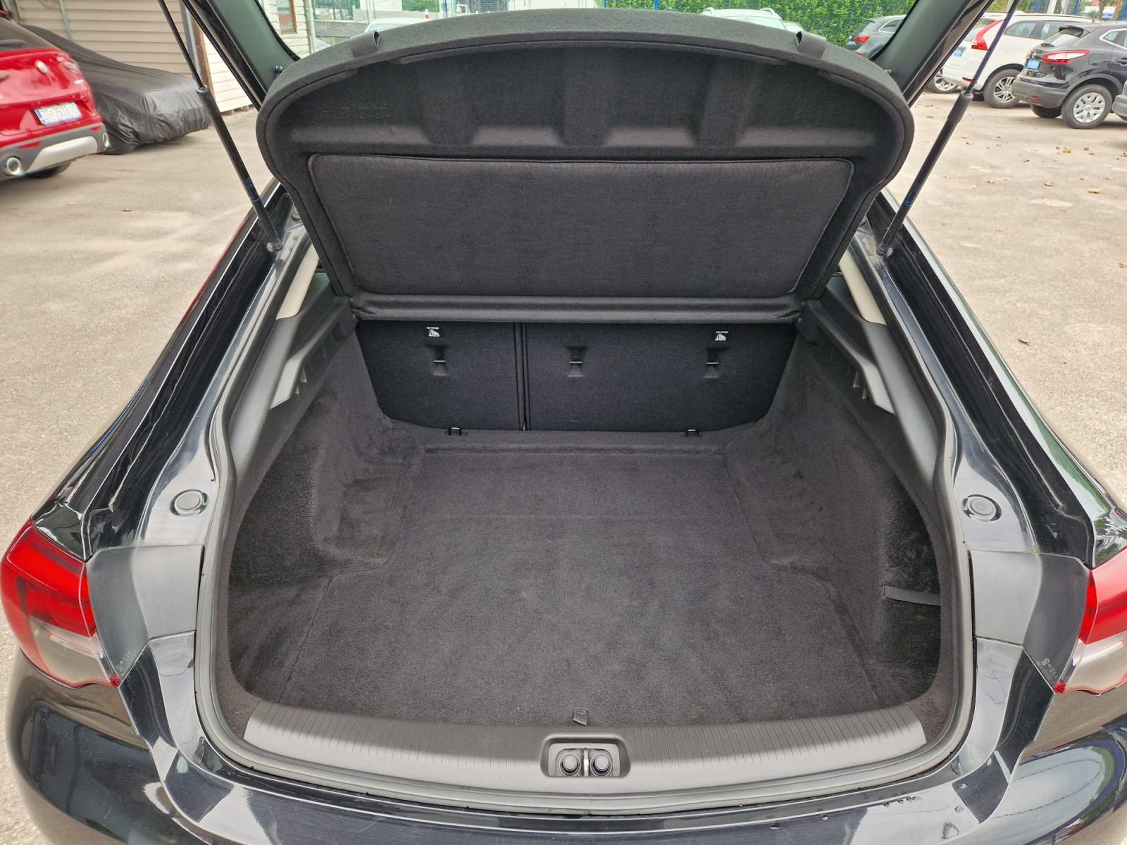 OPEL INSIGNIA 2.0 CDTI*1. VL*SERVISNA*HR AUTO*NAVI*LED*TEMP*ALU*170 KS, fotografija 10