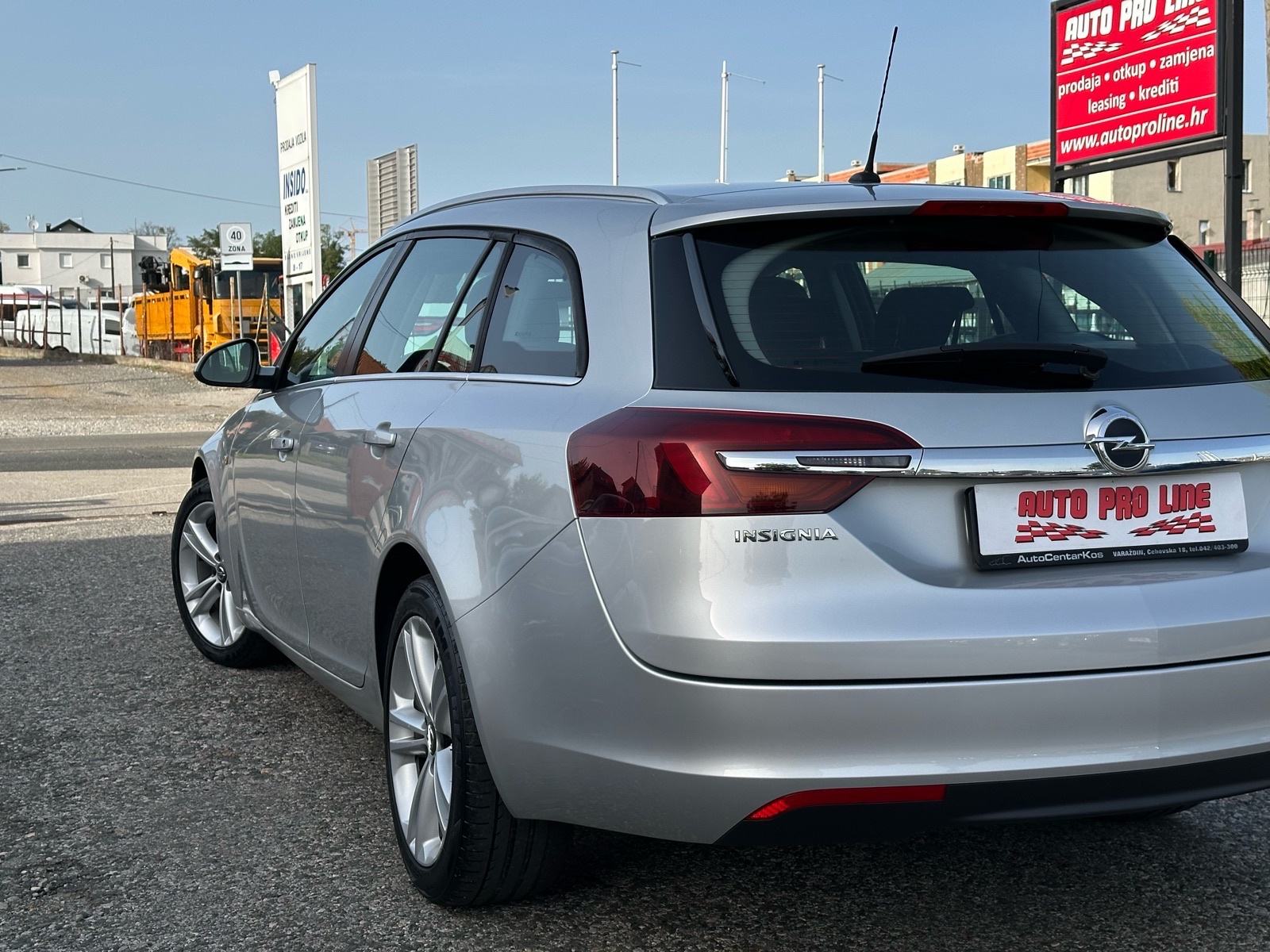 Opel Insignia 2,0 CDTI Veliki Servis, REG12/2026, HR Auto, fotografija 8