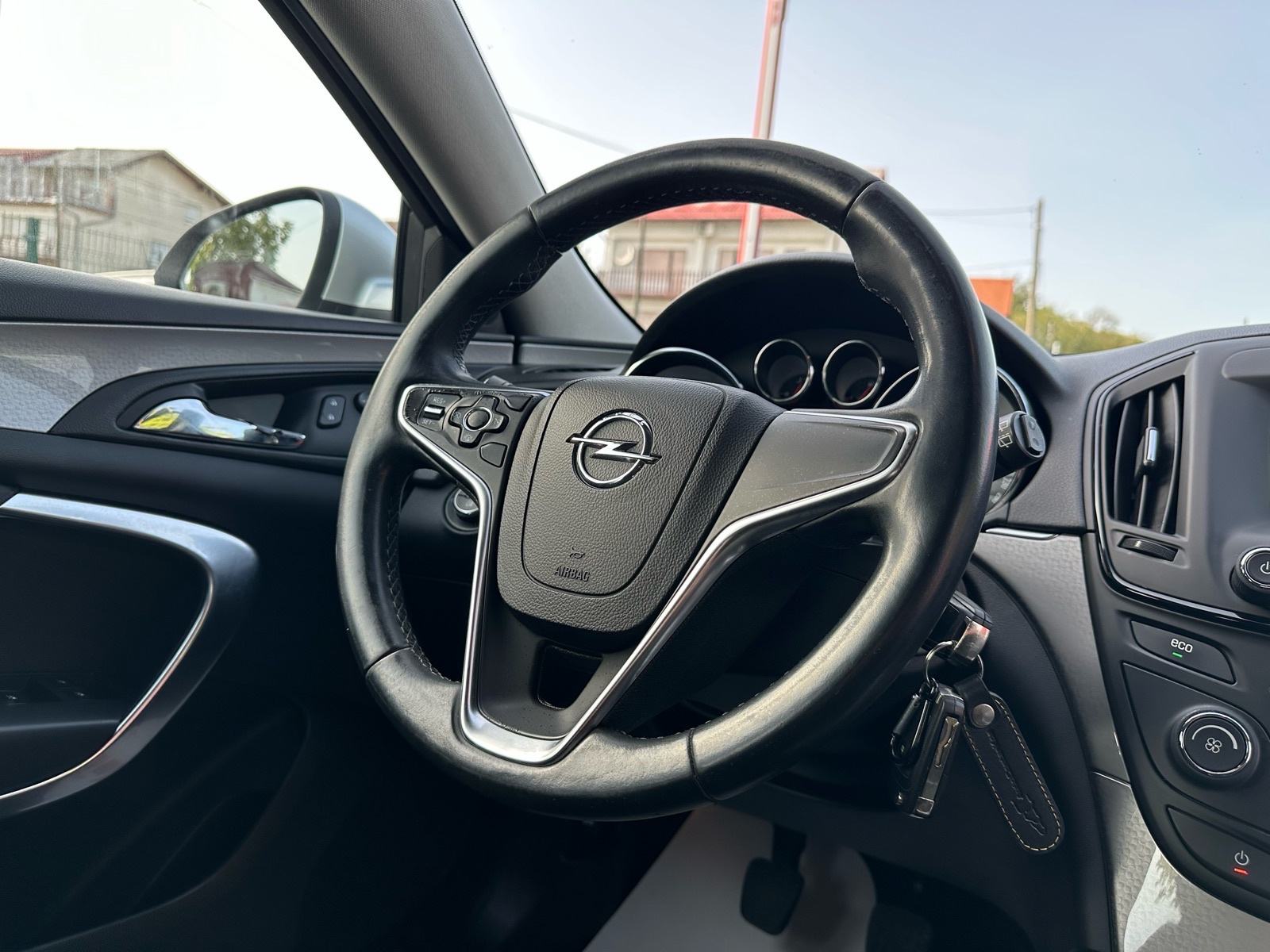 Opel Insignia 2,0 CDTI Veliki Servis, REG12/2026, HR Auto, fotografija 12