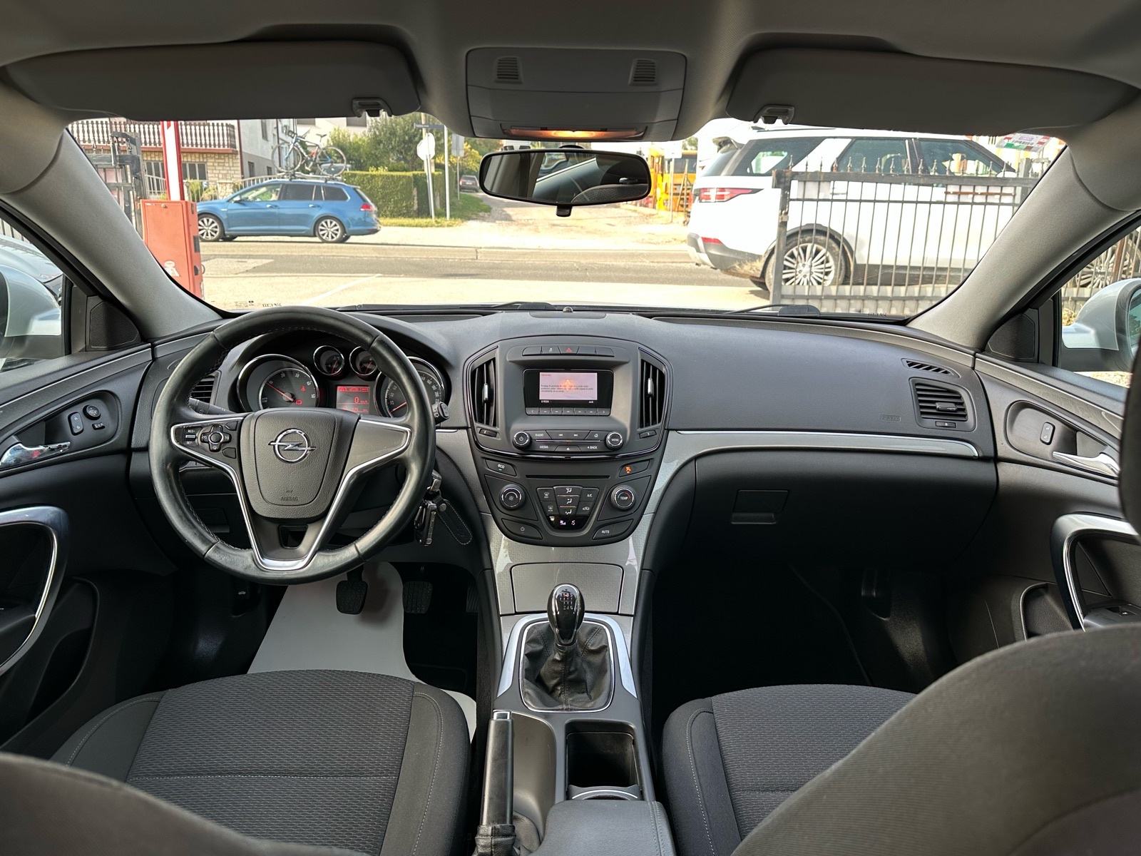 Opel Insignia 2,0 CDTI Veliki Servis, REG12/2026, HR Auto, fotografija 10