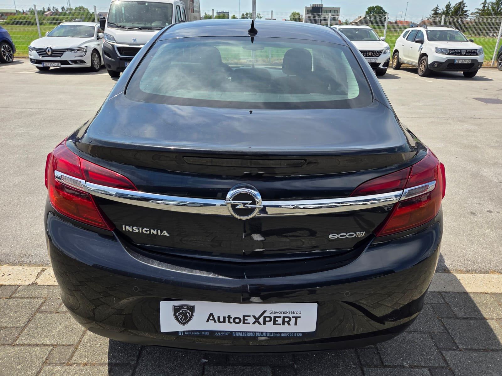 OPEL INSIGNIA 2,0 CDTI 120 KS , NIJE UVOZ, SERVISNA., REG 06/2027, fotografija 7