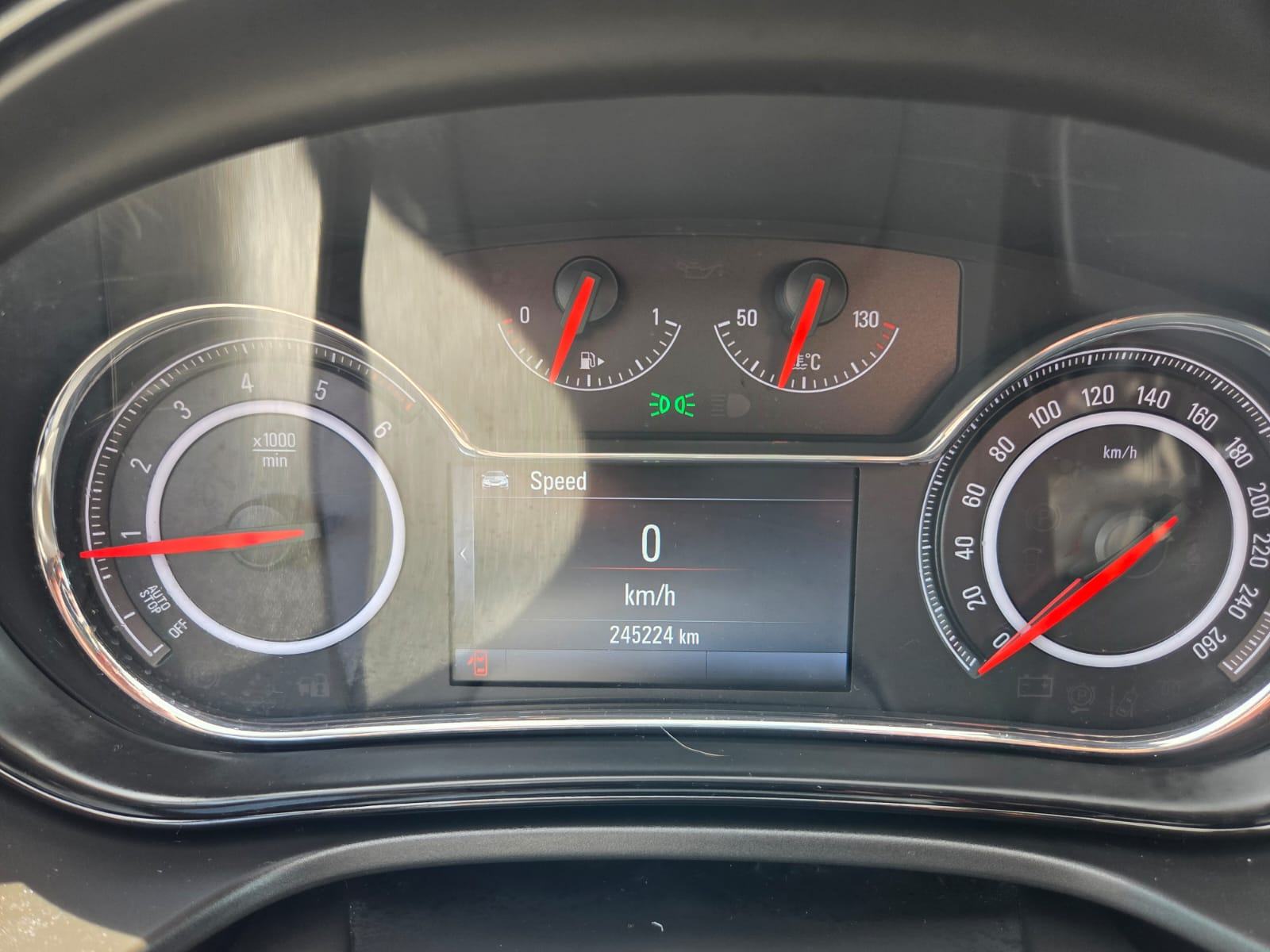 OPEL INSIGNIA 2,0 CDTI 120 KS , NIJE UVOZ, SERVISNA., REG 06/2027, fotografija 13