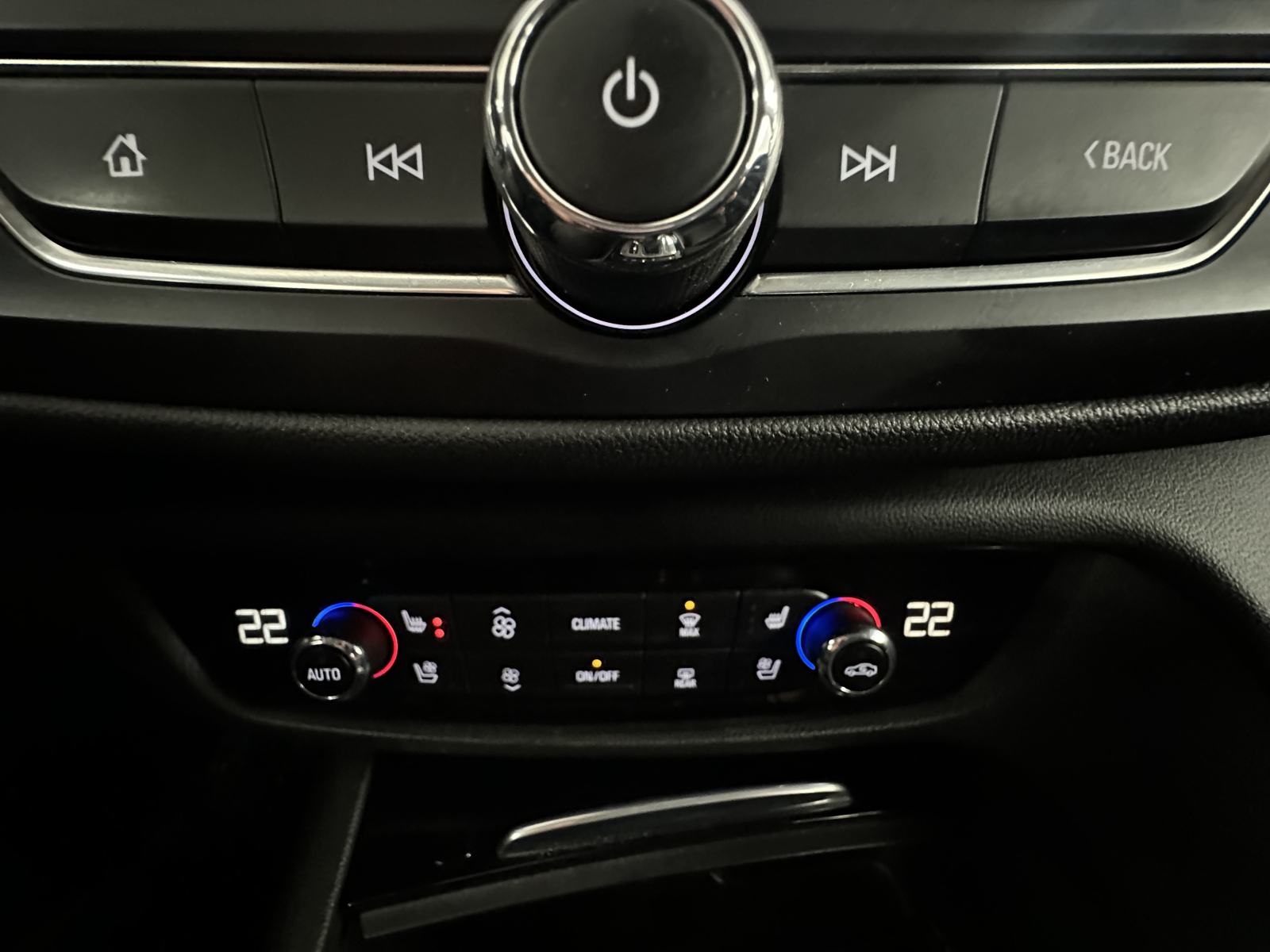 Opel Insignia 2.0 CDTI 154KW INNOVATION 4x4.NEMŠKI+4ALU.KOŽA.NAVI.LED., fotografija 7