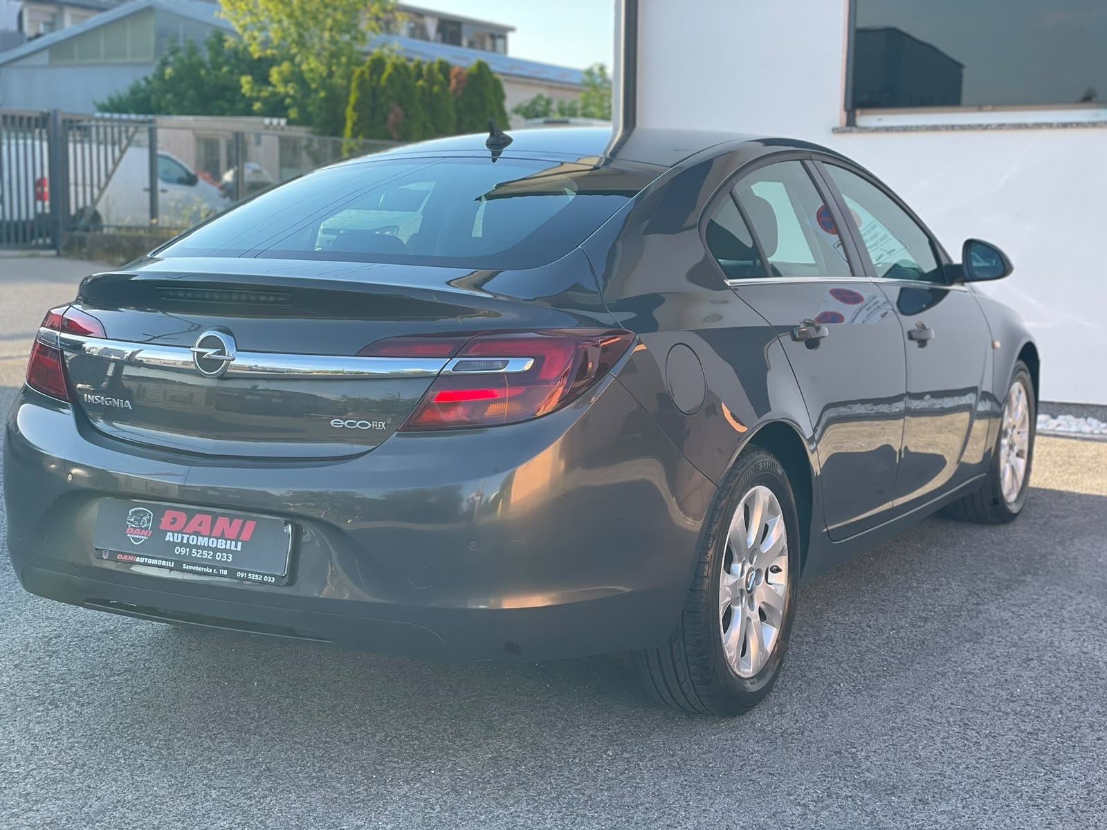 OPEL INSIGNIA 2,0 CDTI,2015 GOD,NAVIGACIJA,TEMPOMAT,LED..6.999€, fotografija 12