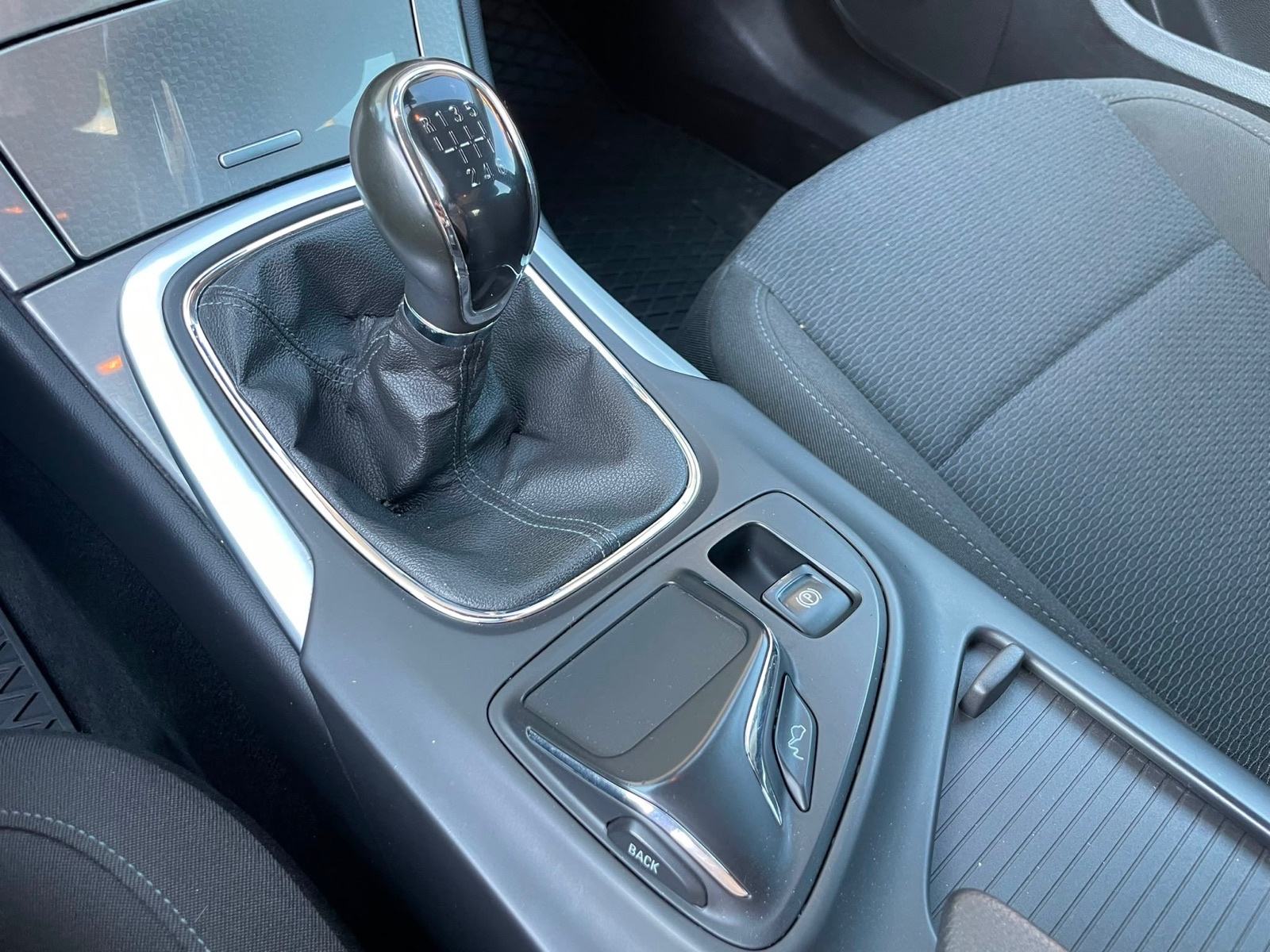 OPEL INSIGNIA 2,0 CDTI,2015 GOD,NAVIGACIJA,TEMPOMAT,LED..6.999€, fotografija 13