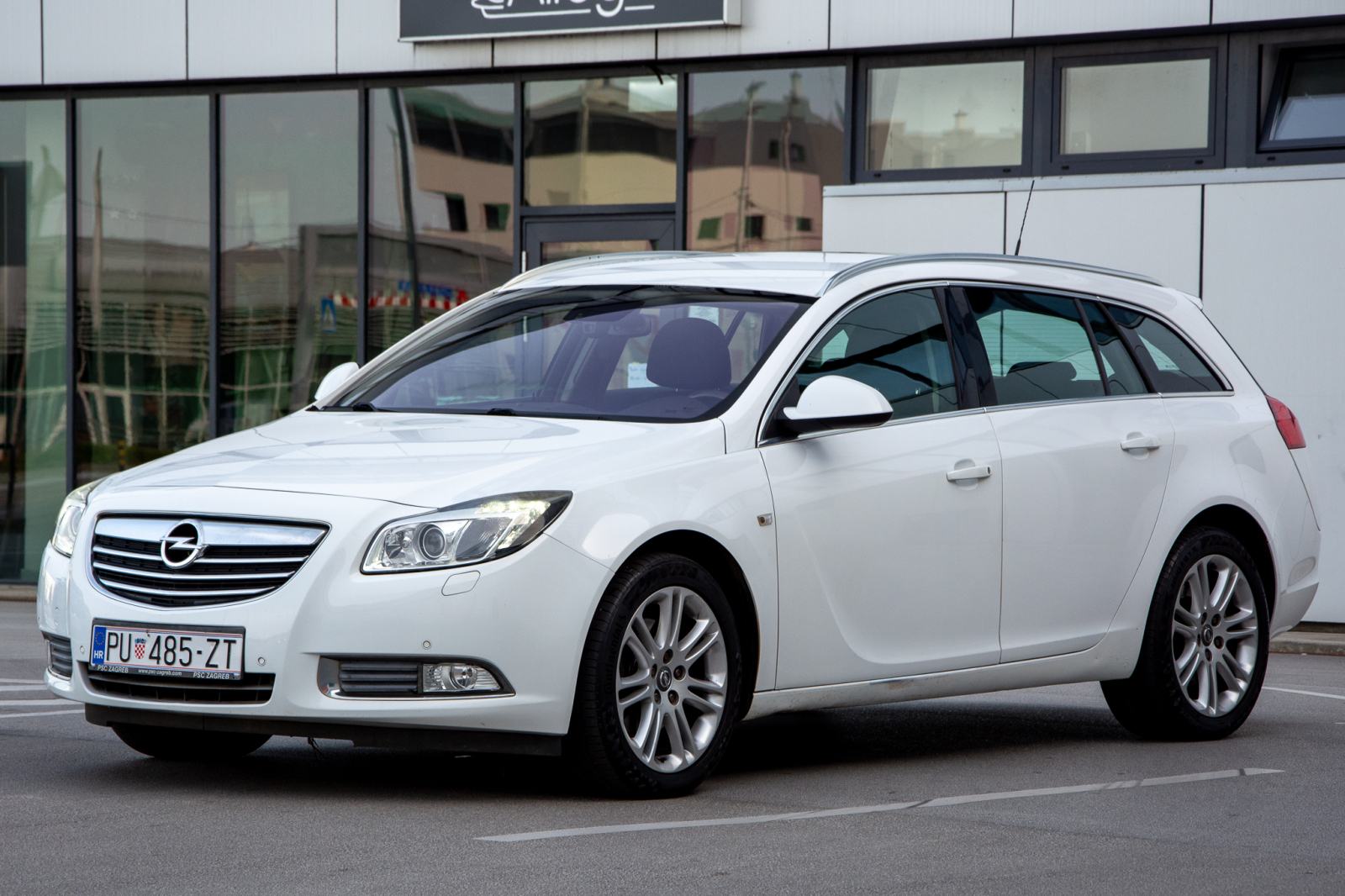 OPEL INSIGNIA 2.0 CDTI 4X4 automatik 2011g.Kupljen u HR.Servisna., fotografija 3
