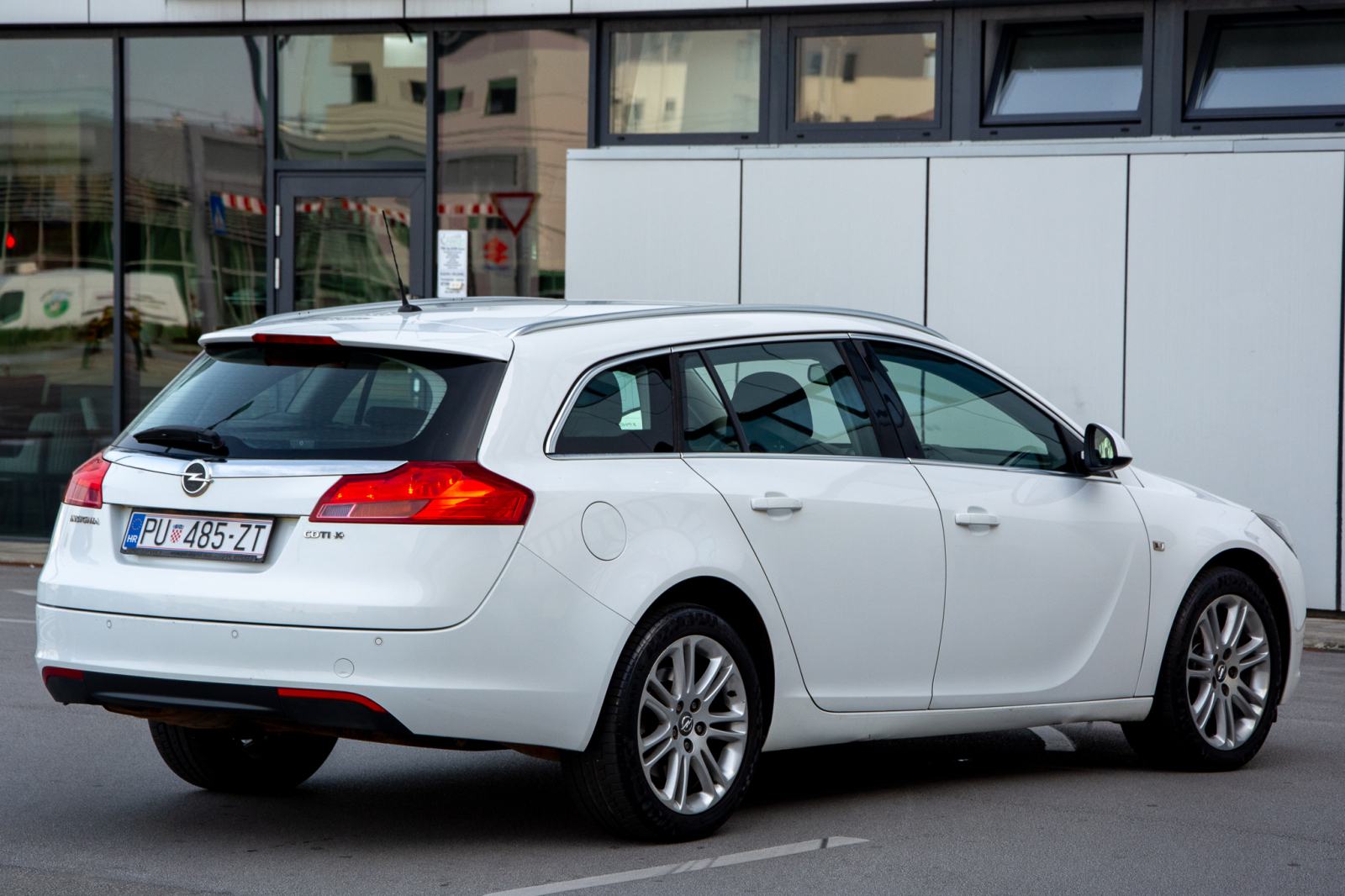 OPEL INSIGNIA 2.0 CDTI 4X4 automatik 2011g.Kupljen u HR.Servisna., fotografija 7