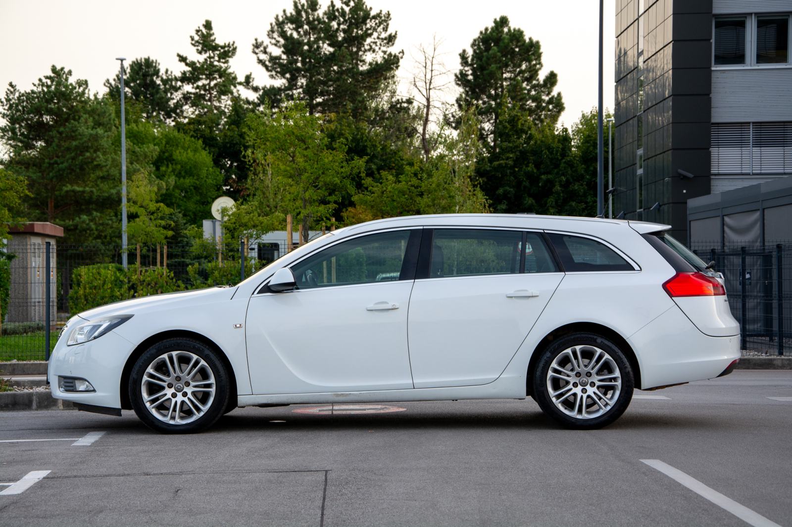 OPEL INSIGNIA 2.0 CDTI 4X4 automatik 2011g.Kupljen u HR.Servisna., fotografija 3