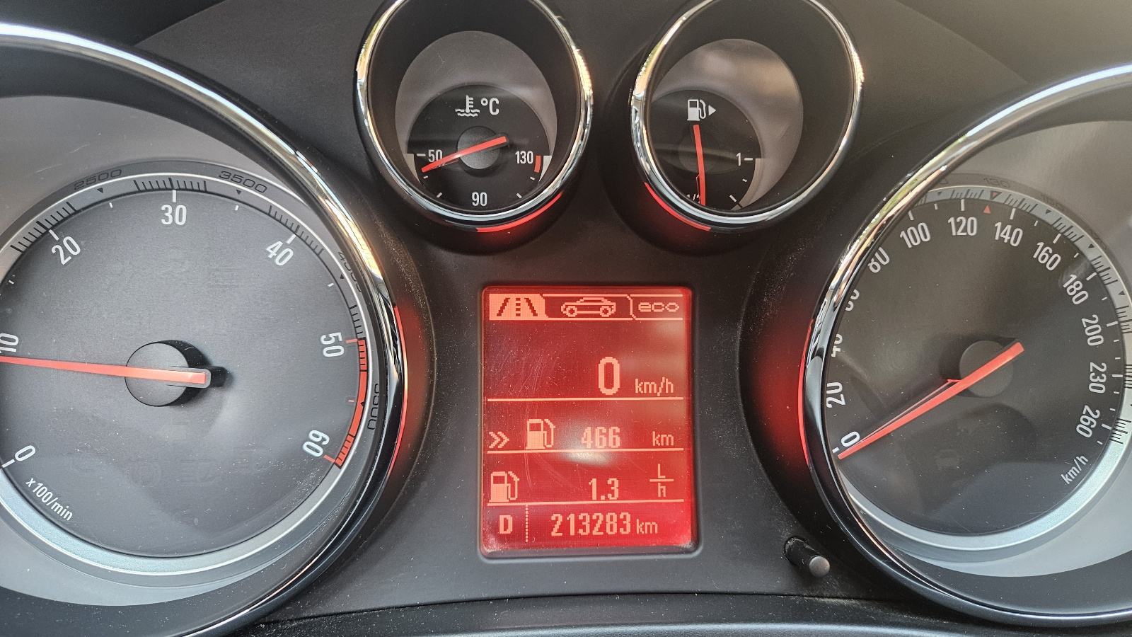 Opel Insignia 2,0 CDTI automatik Ručno upravljanje, fotografija 4