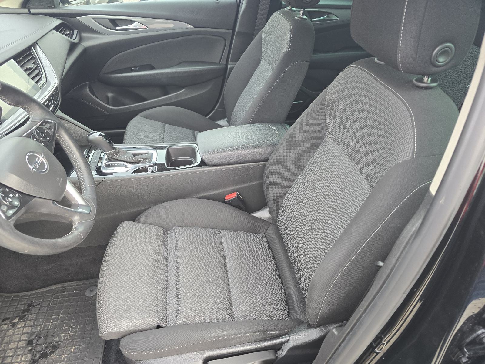 Opel Insignia 2,0 CDTI automatik, fotografija 8