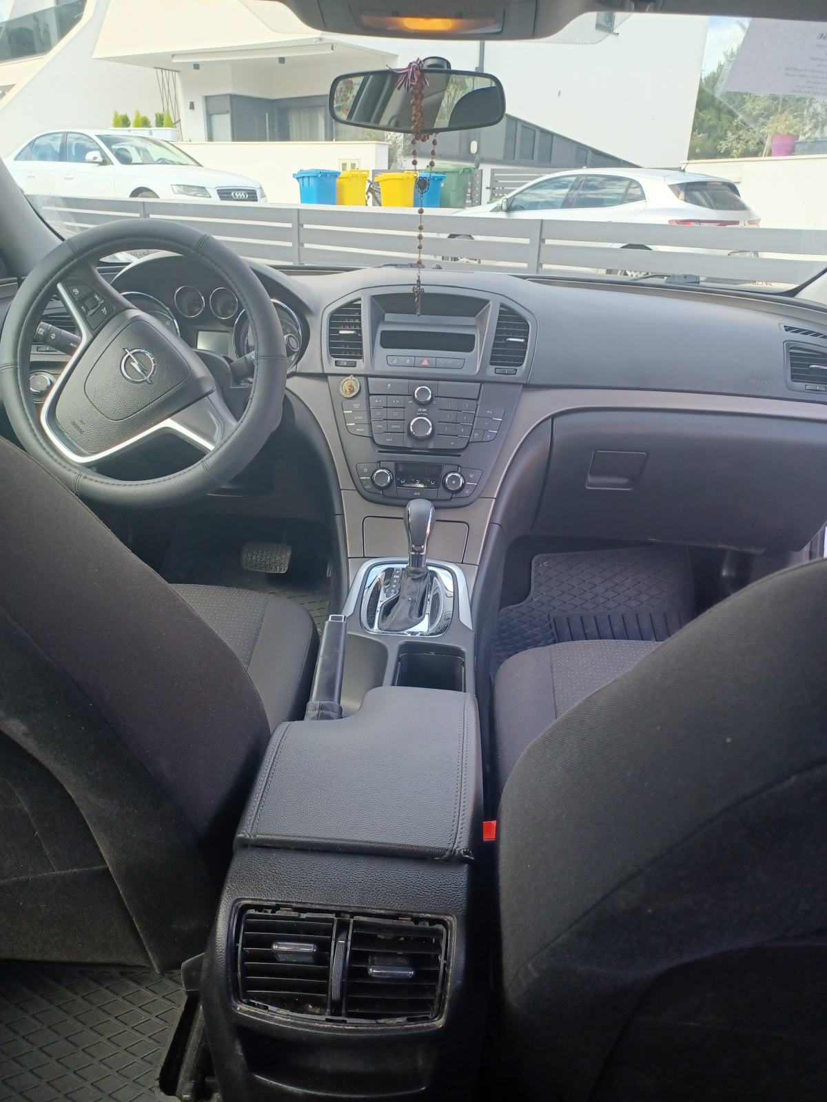 Opel Insignia 2,0 CDTI automatik, fotografija 5