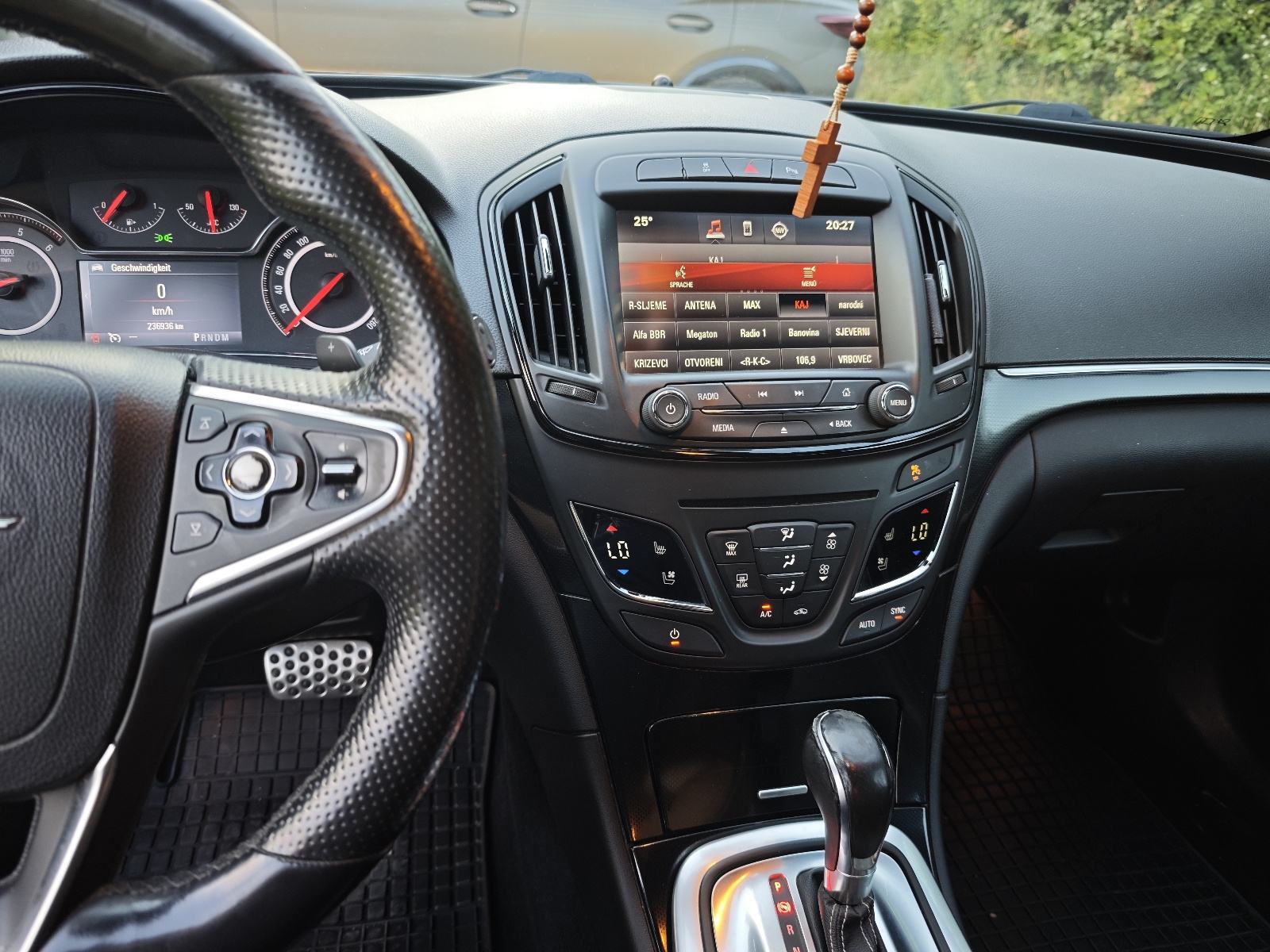 Opel Insignia 2,0 CDTI automatik, fotografija 10