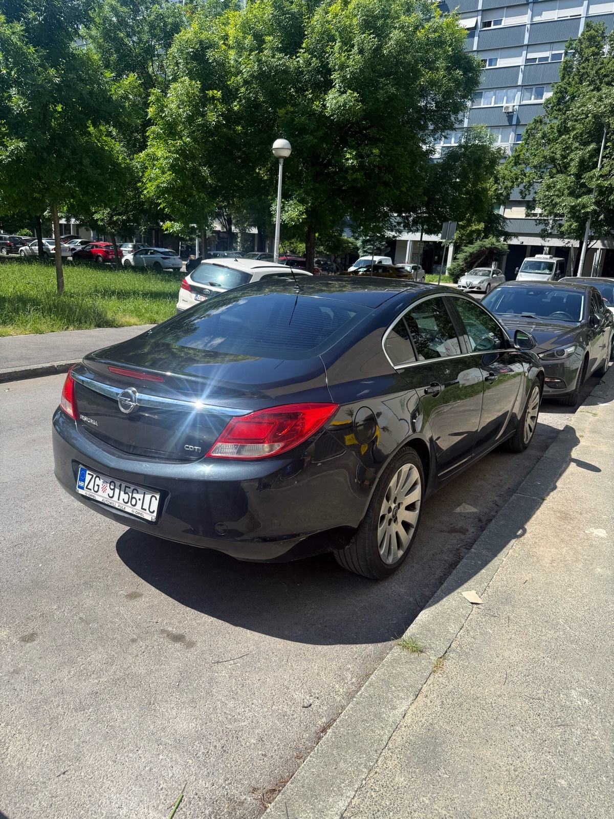 Opel Insignia 2,0 CDTI automatik, fotografija 2