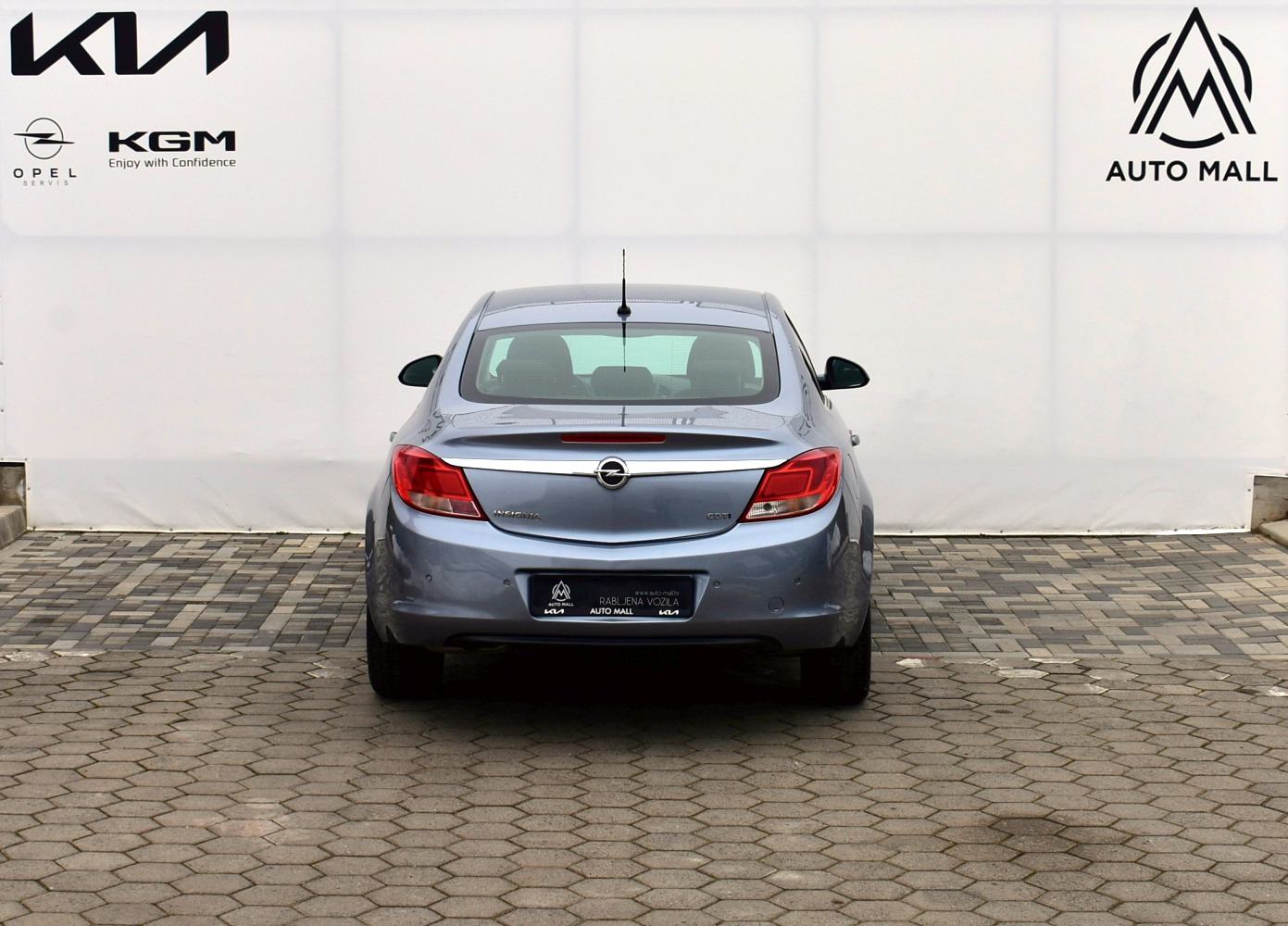 Opel Insignia 2.0 CDTI Edition *HR* SERVISNA, ALU NAPLATCI, SENZORI*, fotografija 10