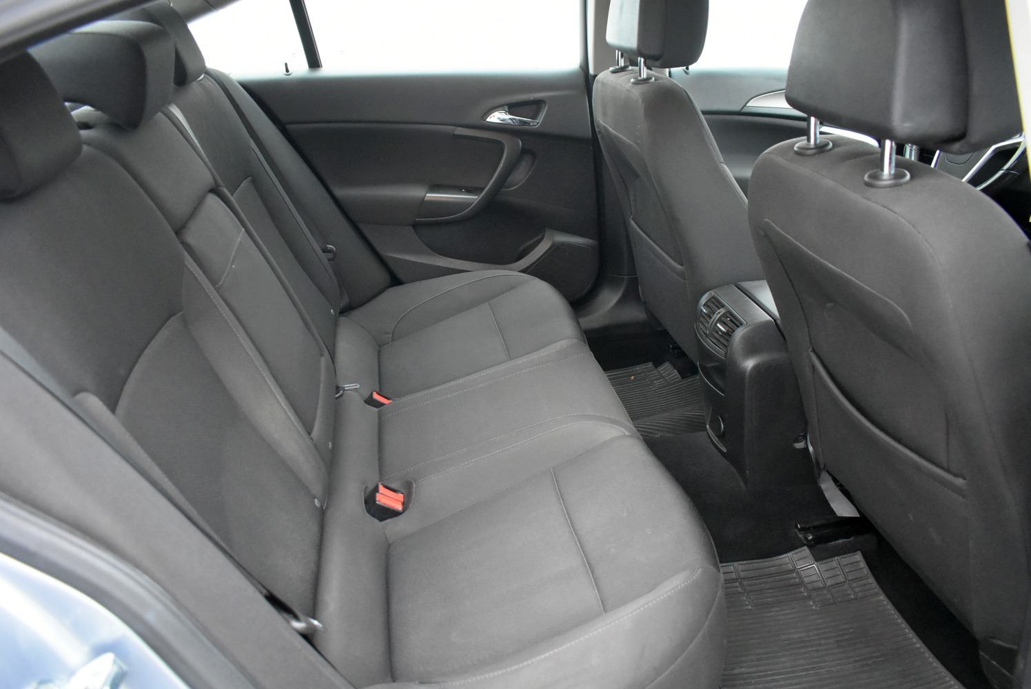 Opel Insignia 2.0 CDTI Edition *HR* SERVISNA, ALU NAPLATCI, SENZORI*, fotografija 6