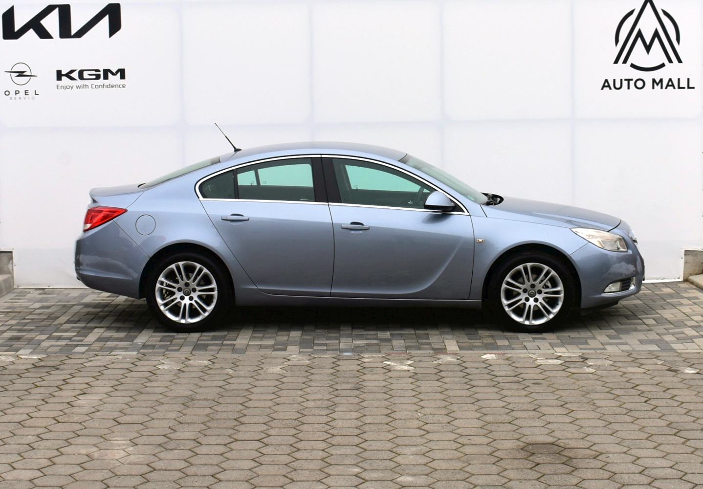 Opel Insignia 2.0 CDTI Edition *HR* SERVISNA, ALU NAPLATCI, SENZORI*, fotografija 2