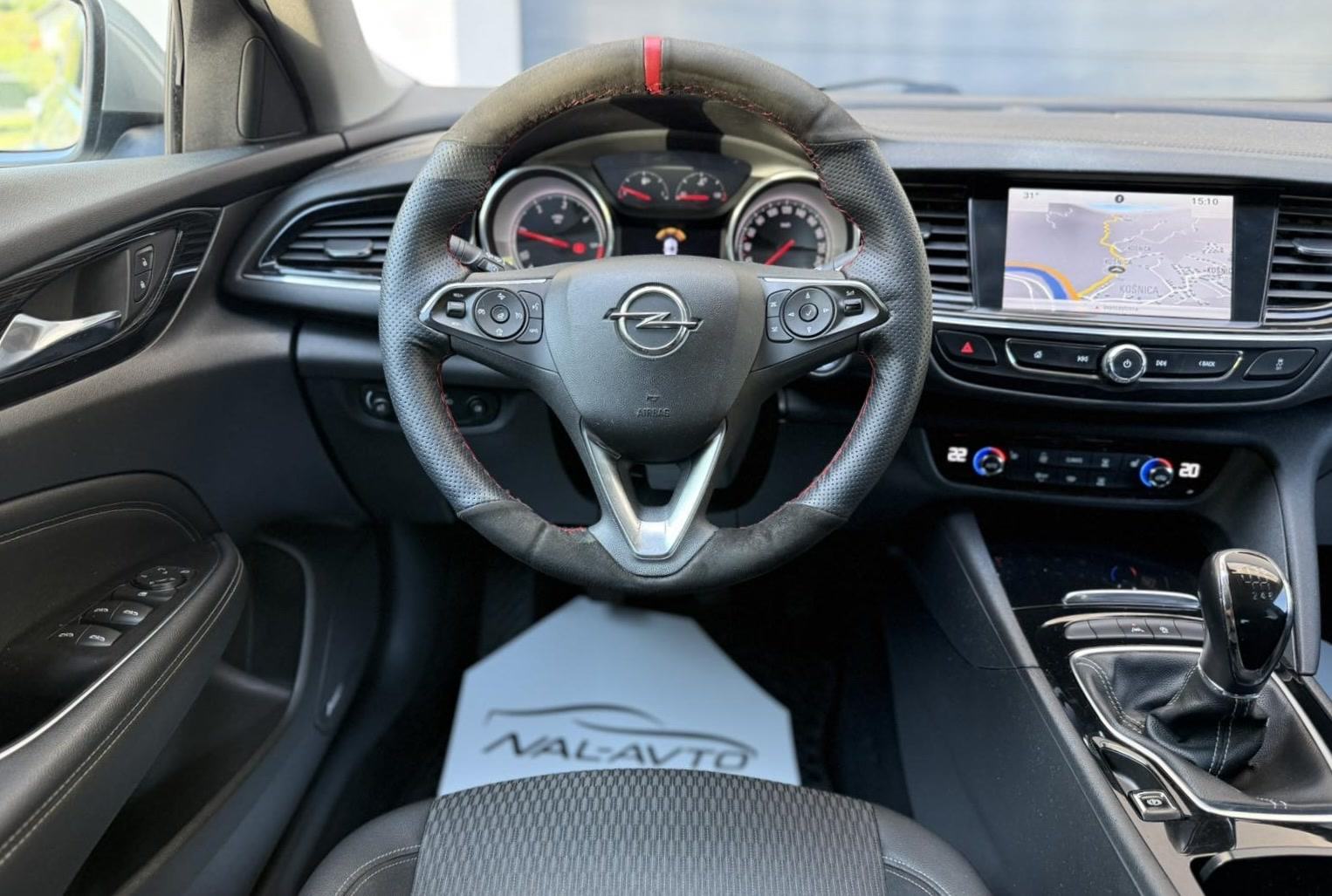 Opel Insignia 2,0 CDTI LED-BOSE-KEYLESS GO-ACC-LANE ASSIST, fotografija 9
