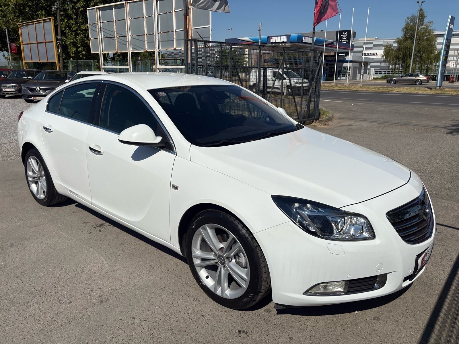 Opel Insignia 2,0 CDTI NAVI - KLIMA - HR. AUTO - AUTOKREDIT, fotografija 8