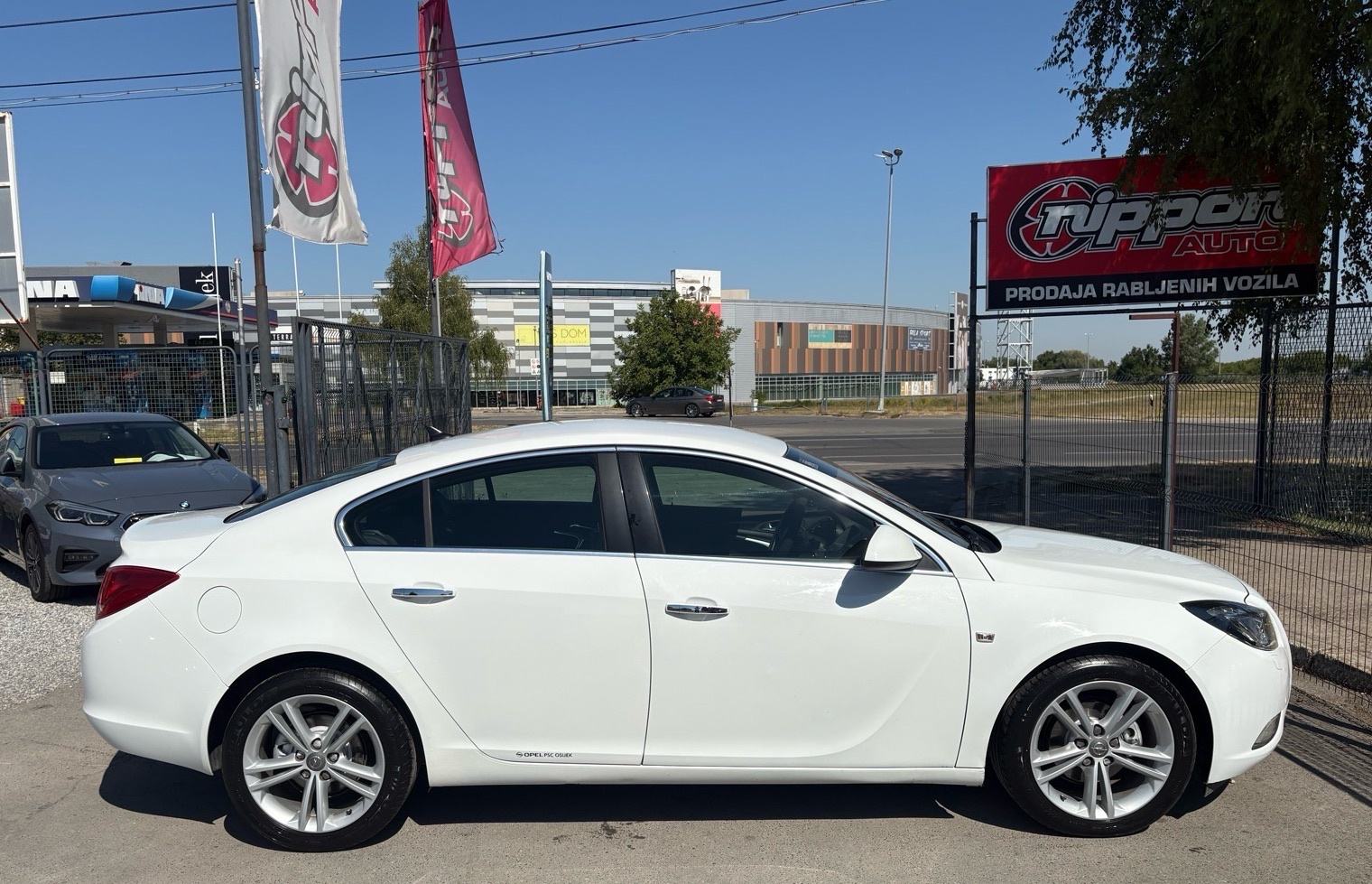 Opel Insignia 2,0 CDTI NAVI - KLIMA - HR. AUTO - AUTOKREDIT, fotografija 7