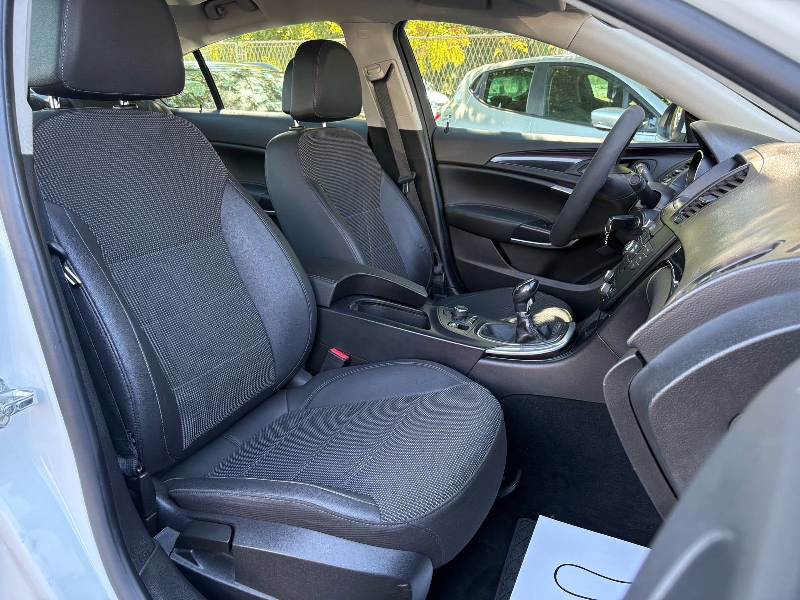 Opel Insignia 2,0 CDTI NAVI - KLIMA - HR. AUTO - AUTOKREDIT, fotografija 20