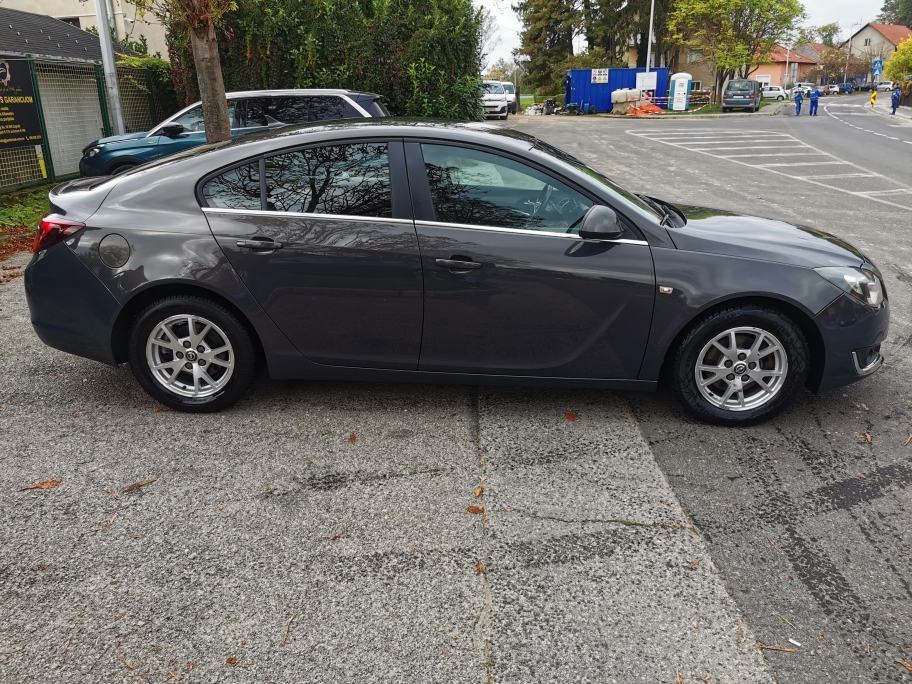 ⭐Opel Insignia 2.0 CDTI◽NAVI◽PDC◽TEMPOMAT◽REGISTRIRAN DO 10.mj/2026⭐, fotografija 9