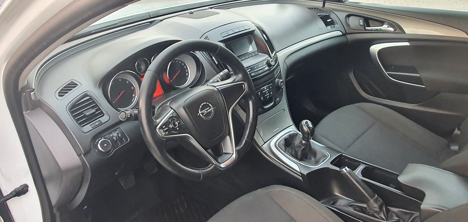 Opel Insignia 2,0 CDTI, fotografija 8