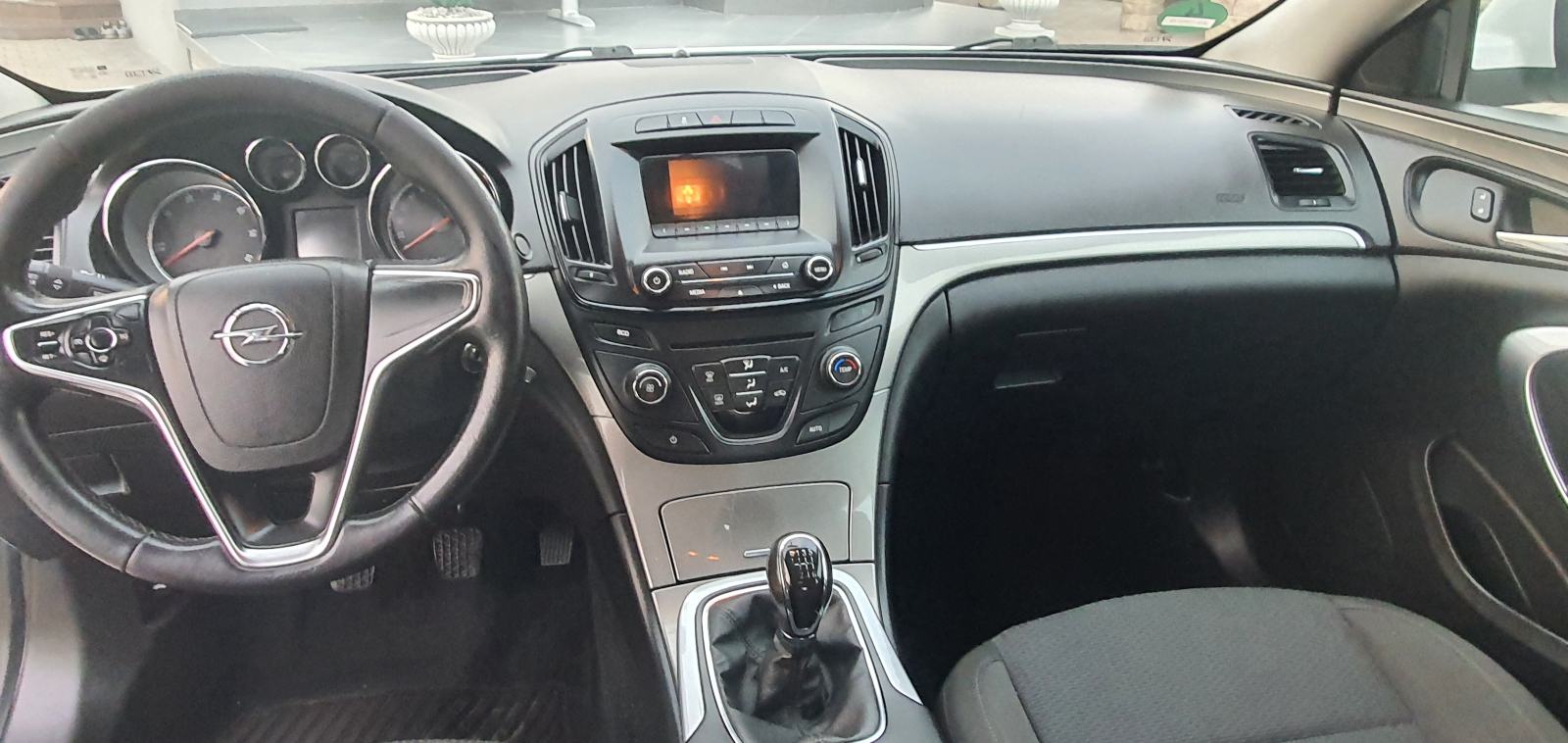 Opel Insignia 2,0 CDTI, fotografija 9
