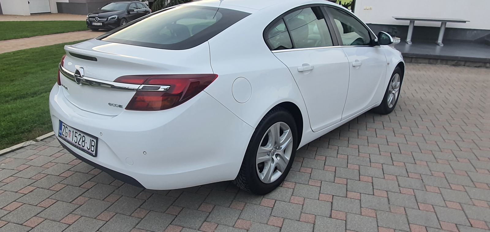 Opel Insignia 2,0 CDTI, fotografija 4