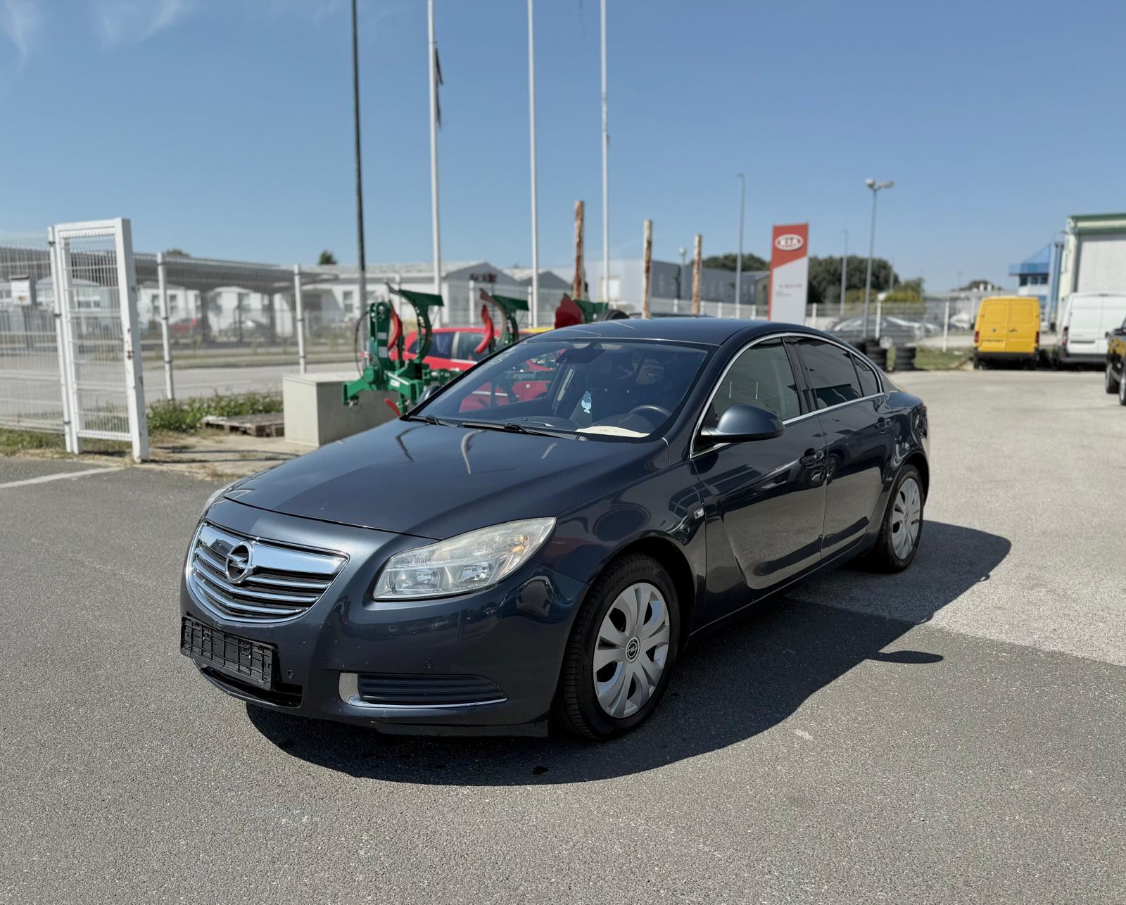 Opel Insignia 2,0 CDTI, fotografija 2
