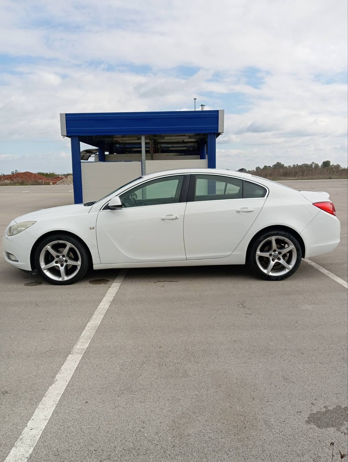 Opel Insignia 2,0 CDTI, fotografija 3