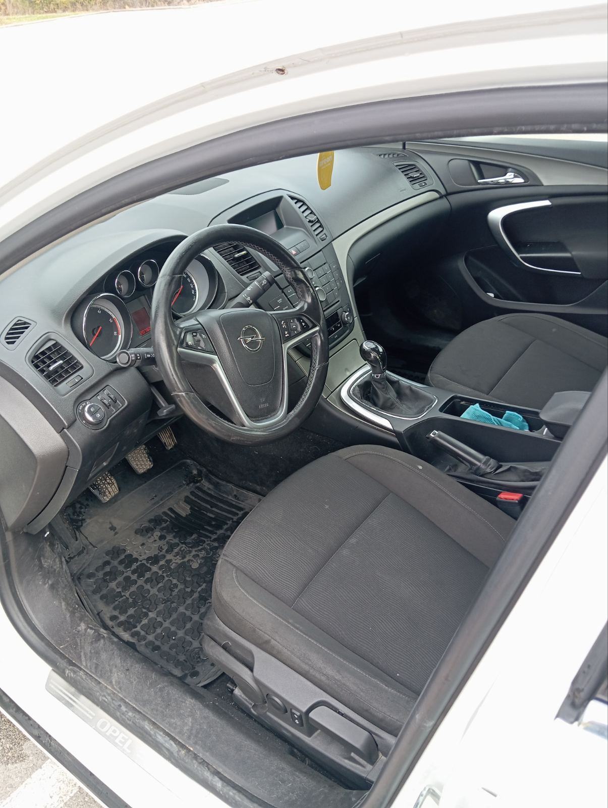 Opel Insignia 2,0 CDTI, fotografija 6