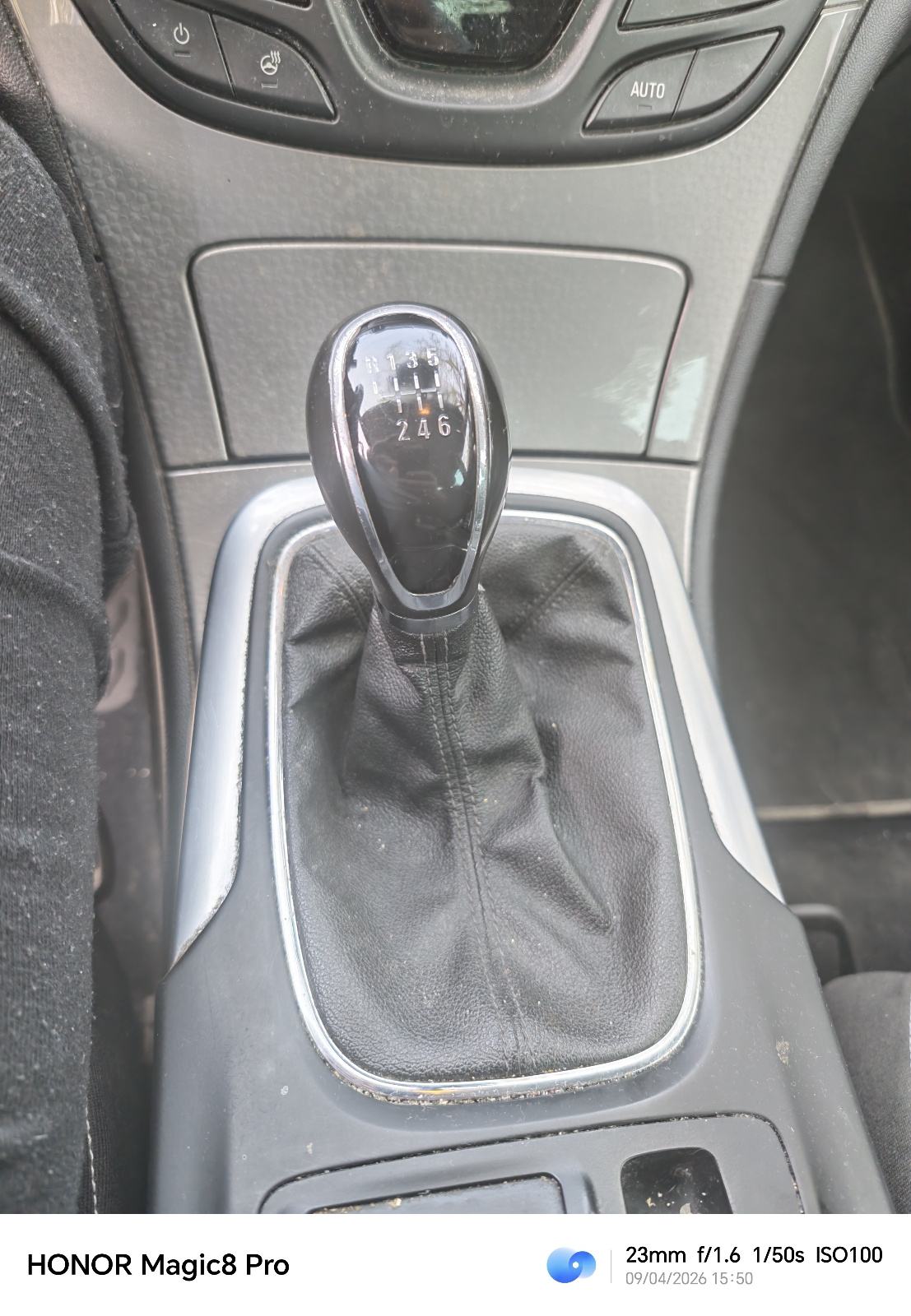 Opel Insignia 2,0 CDTI, fotografija 6