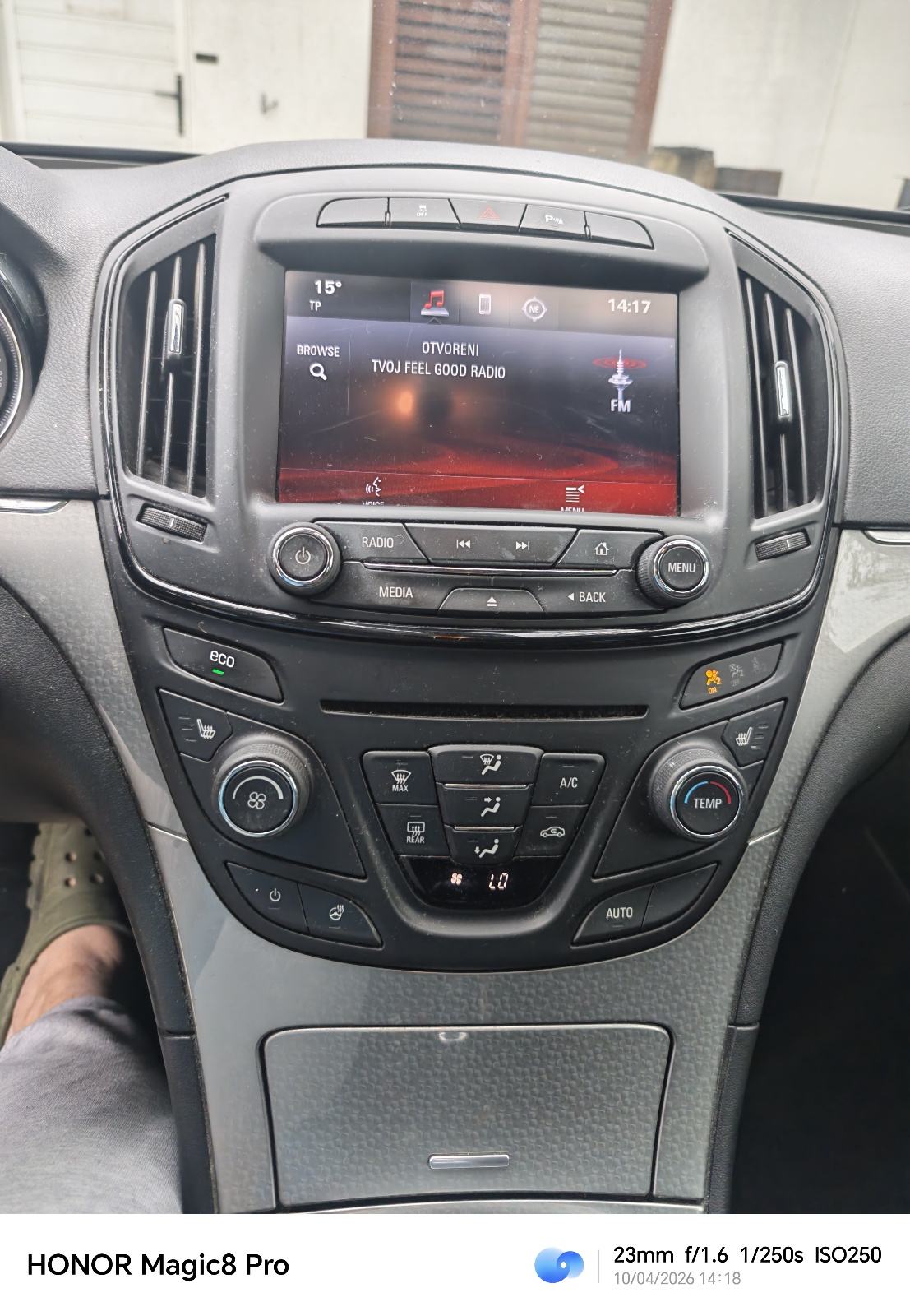 Opel Insignia 2,0 CDTI, fotografija 9