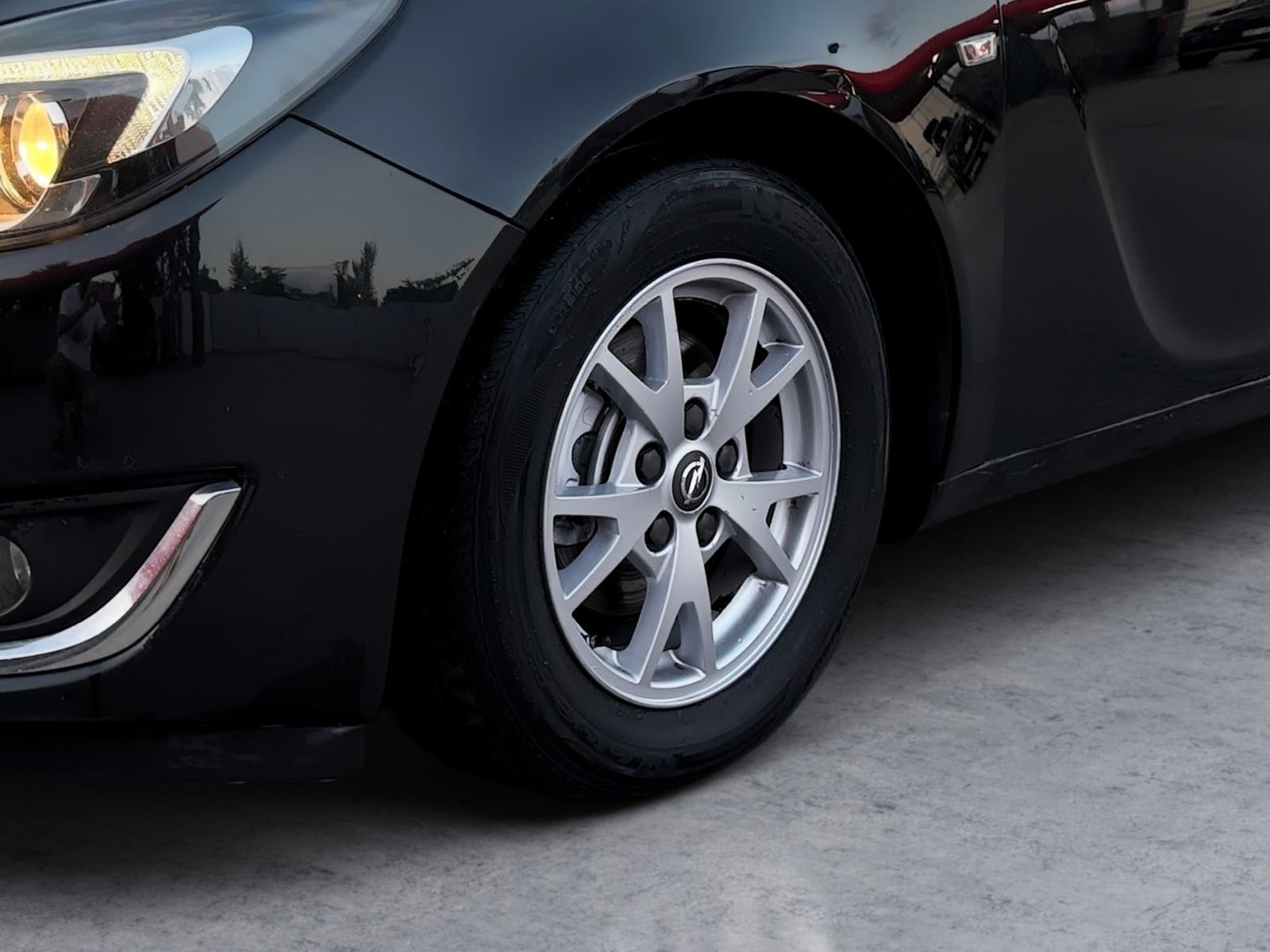 Opel Insignia 2,0 CDTI, fotografija 3