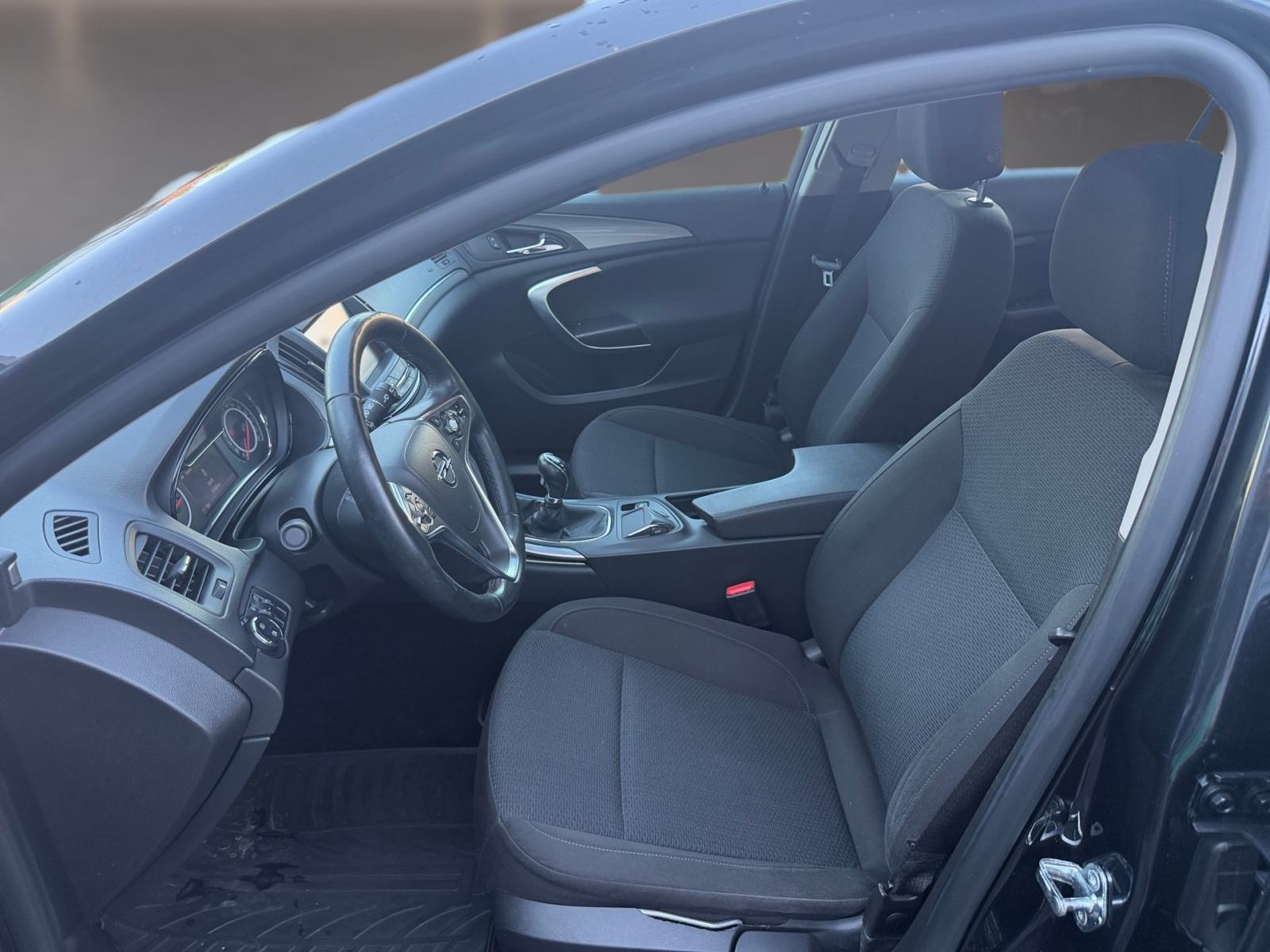 Opel Insignia 2,0 CDTI, fotografija 7