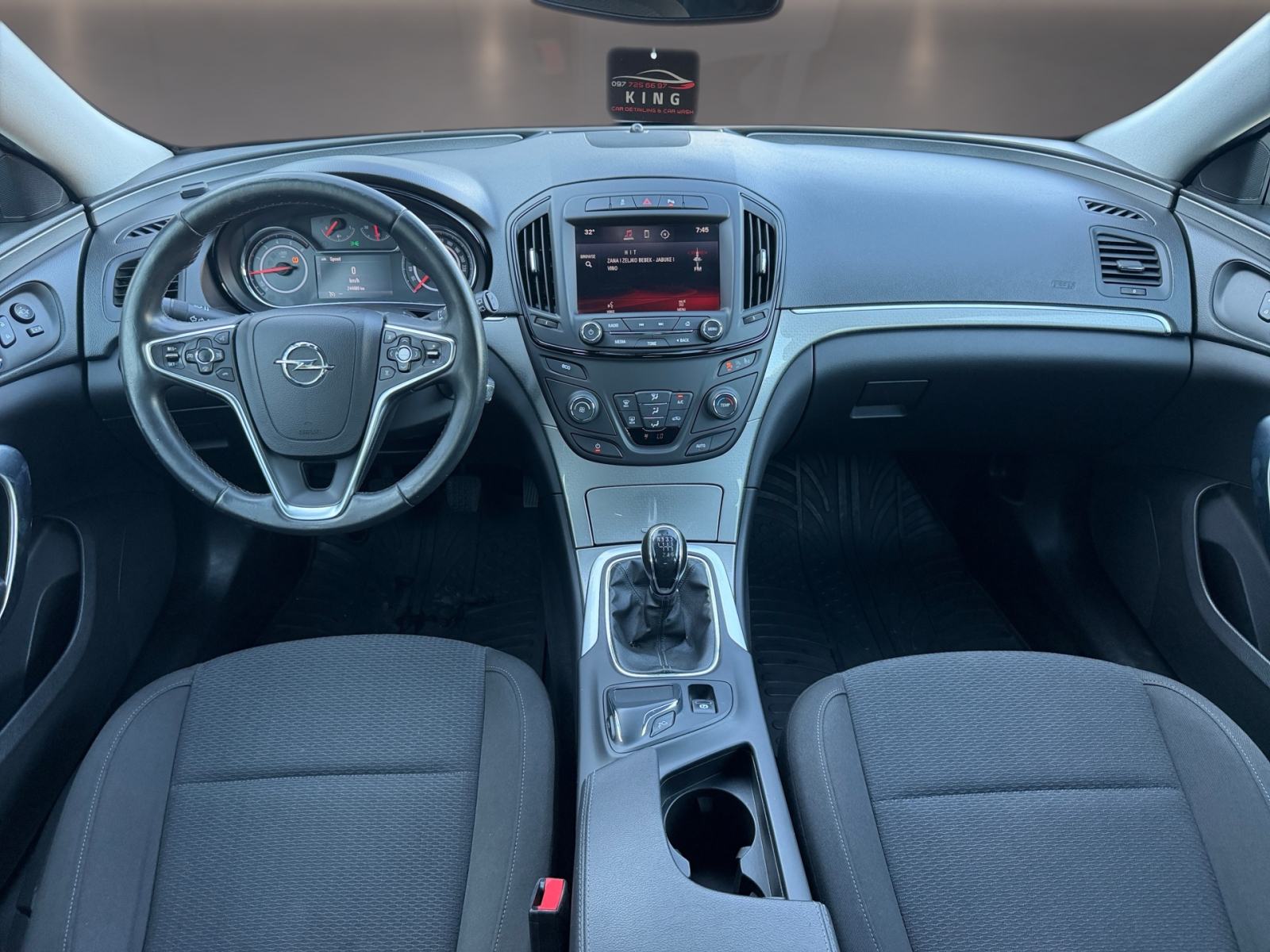 Opel Insignia 2,0 CDTI, fotografija 4