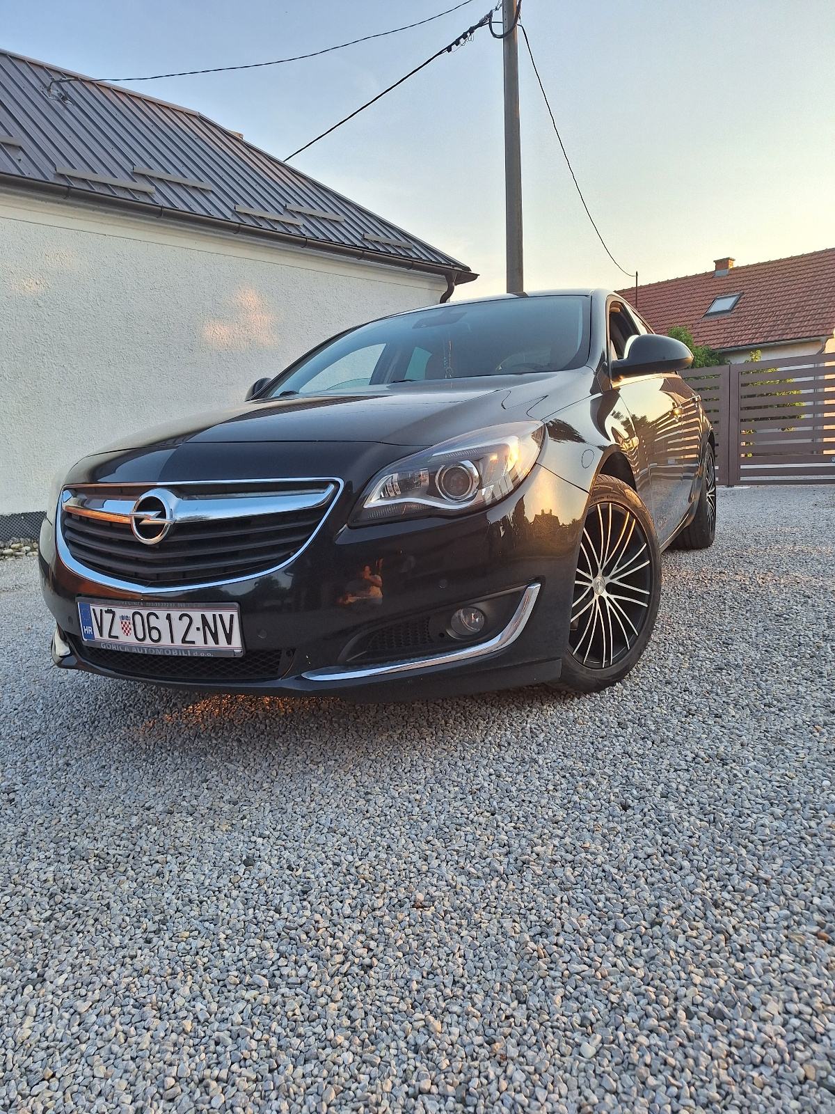 Opel Insignia 2,0 CDTI, fotografija 1