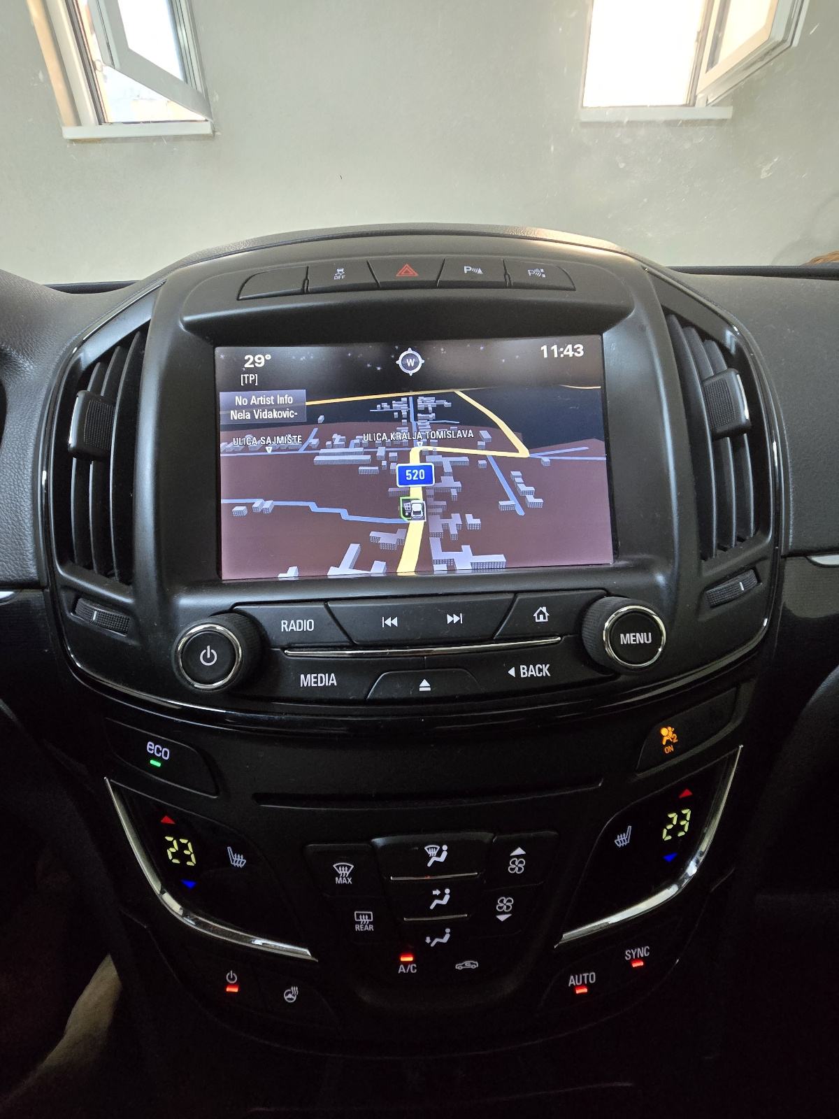 Opel Insignia 2,0 CDTI, fotografija 6