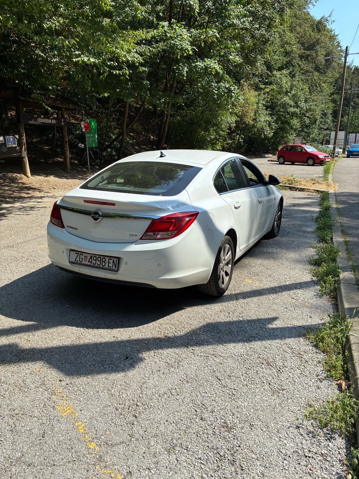 Opel Insignia 2,0 CDTI, fotografija 3