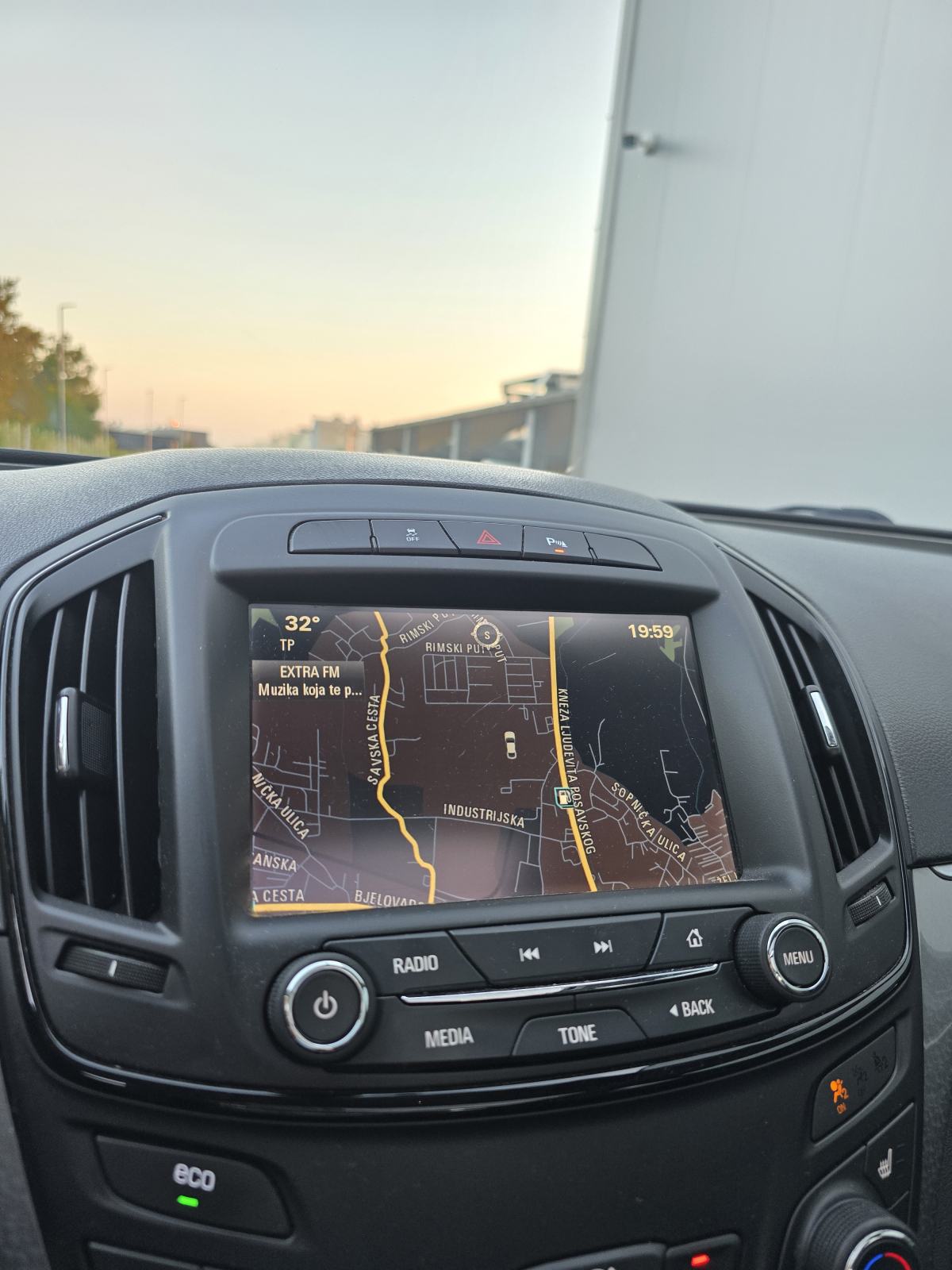 OPEL INSIGNIA 2.0 CDTi * ODLIČNO STANJE * FULL OPREMA * BEZ ULAGANJA *, fotografija 19