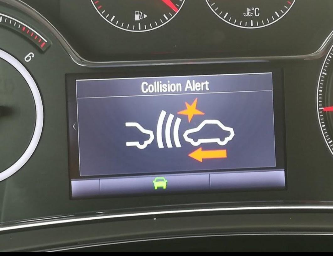Opel Insignia 2,0 CDTI, fotografija 13