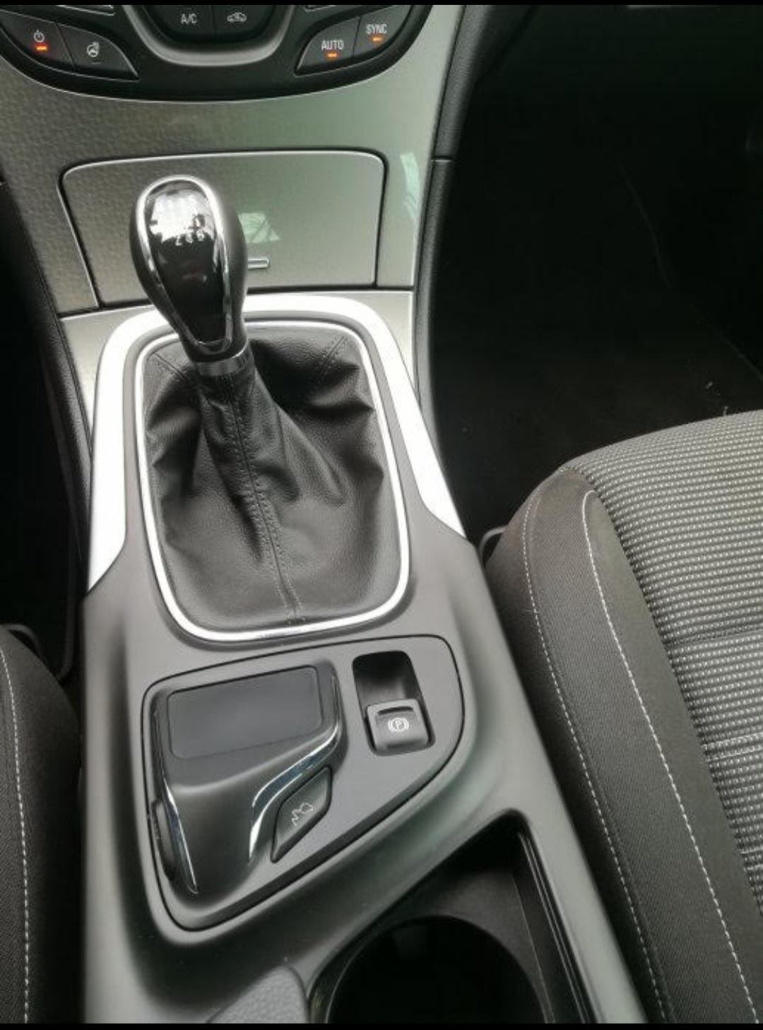 Opel Insignia 2,0 CDTI, fotografija 10