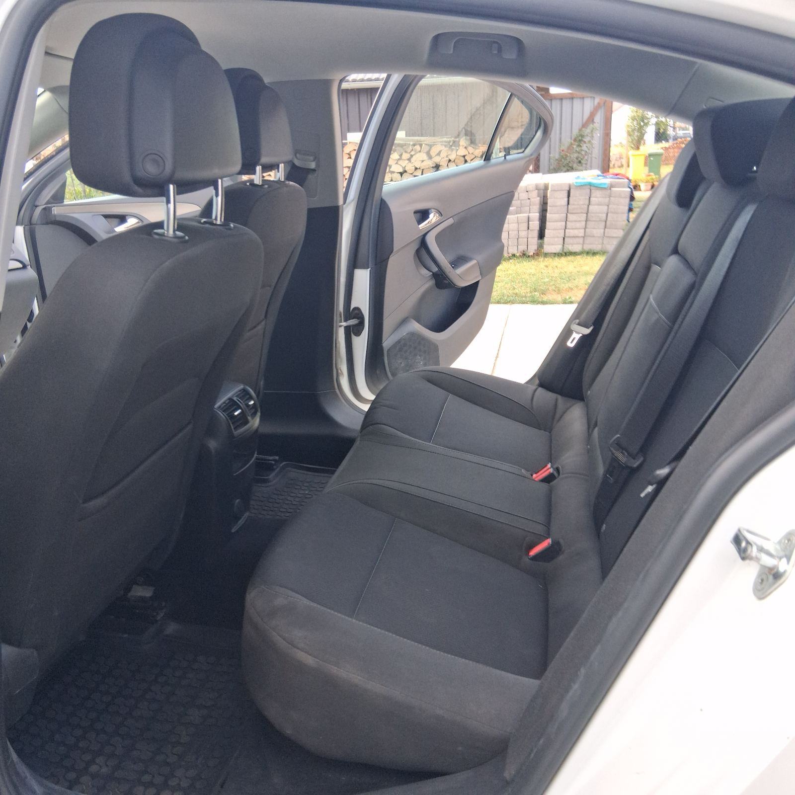 Opel Insignia 2,0 CDTI, fotografija 7